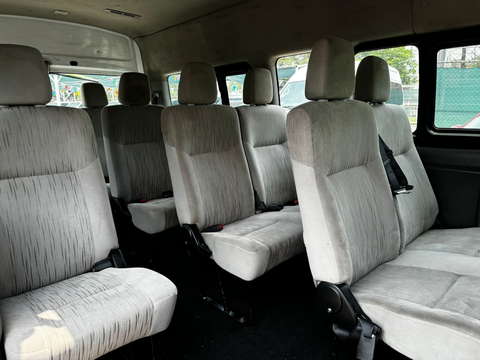 Nissan Urvan 2018 NV 350 15 PASAJEROS Manual Blanco