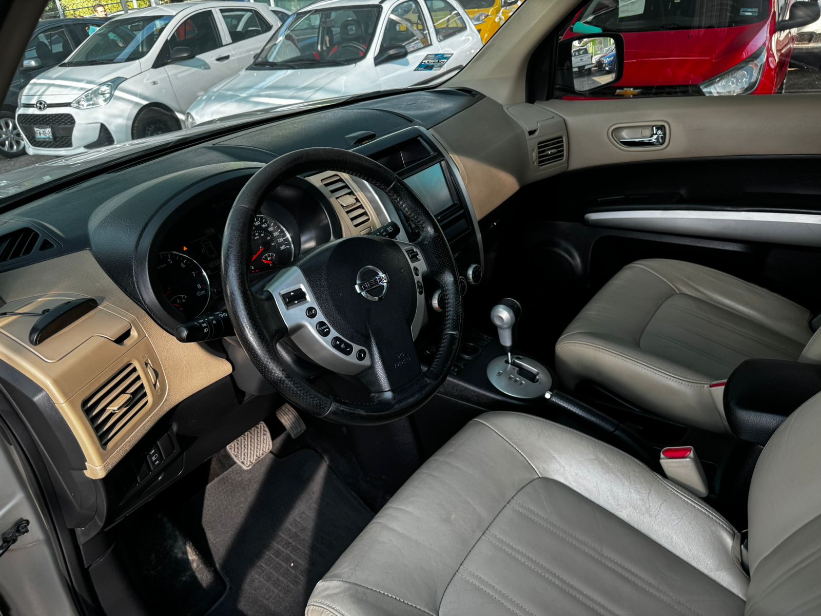 Nissan X-Trail 2014 ADVANCE Automático Rojo