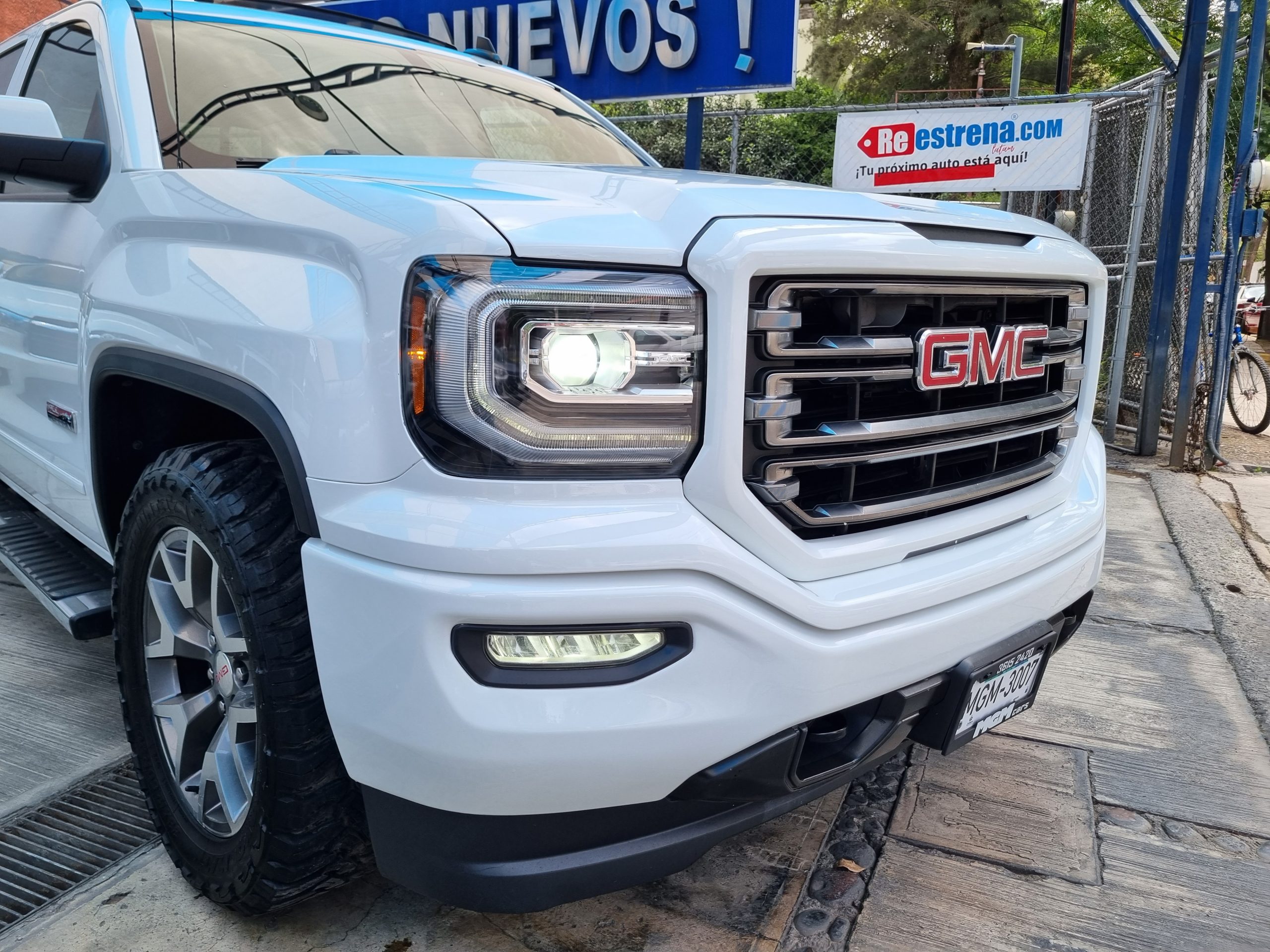 GMC Sierra 2017 ALL TERRAIN Automático Blanco