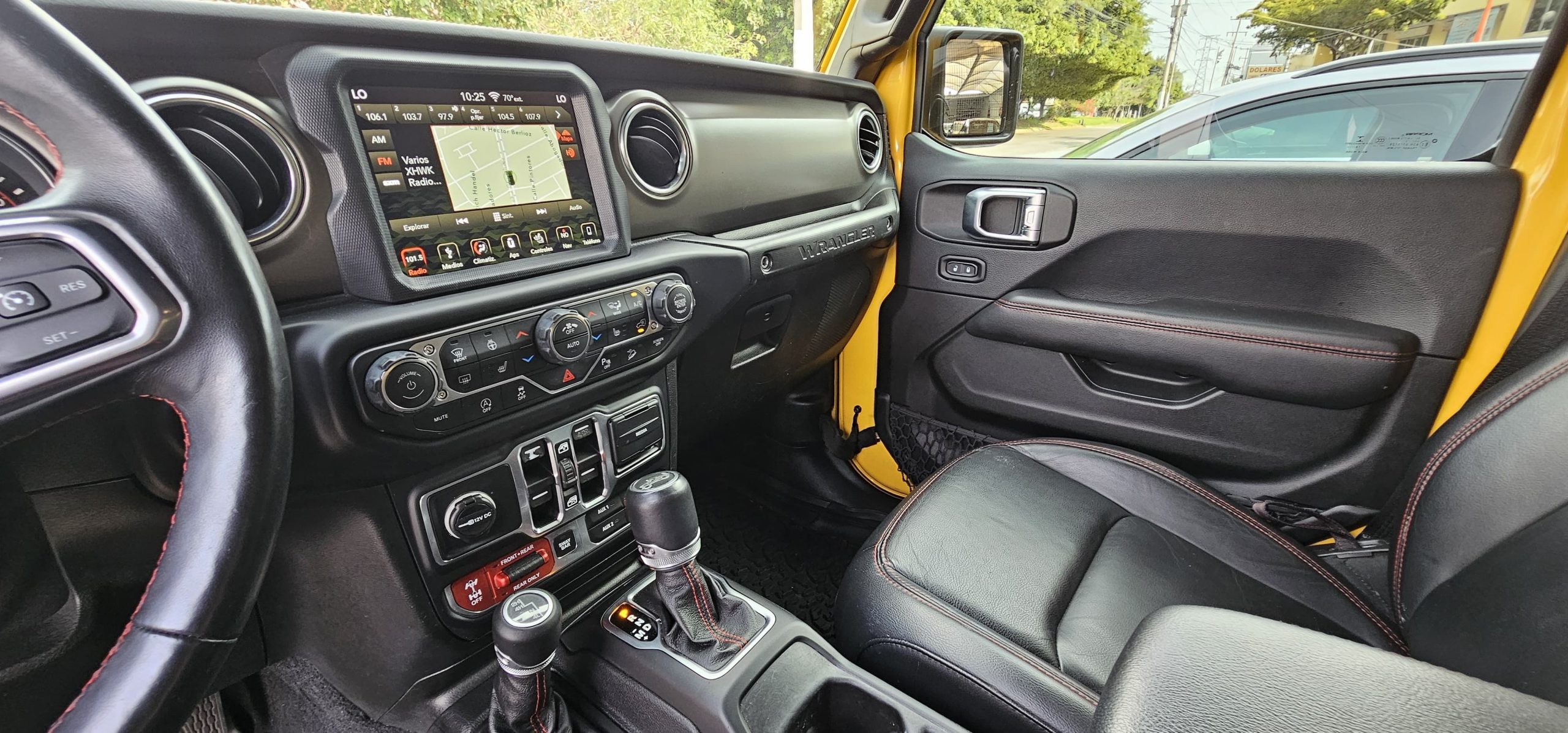 Jeep Rubicon 2018 Wrangler Unlimited Automático Amarillo