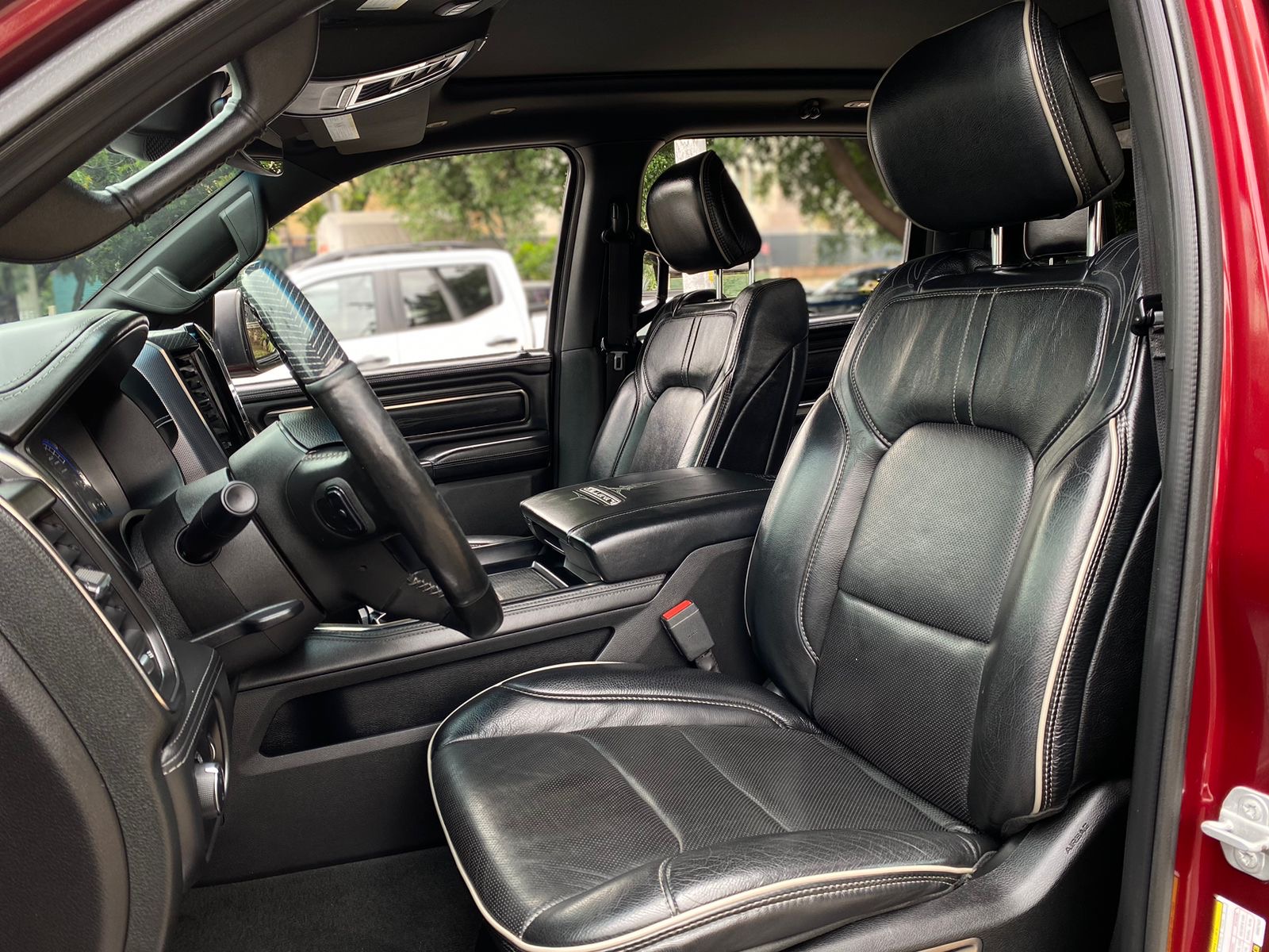 RAM 1500 2019 LIMITED Automático Rojo