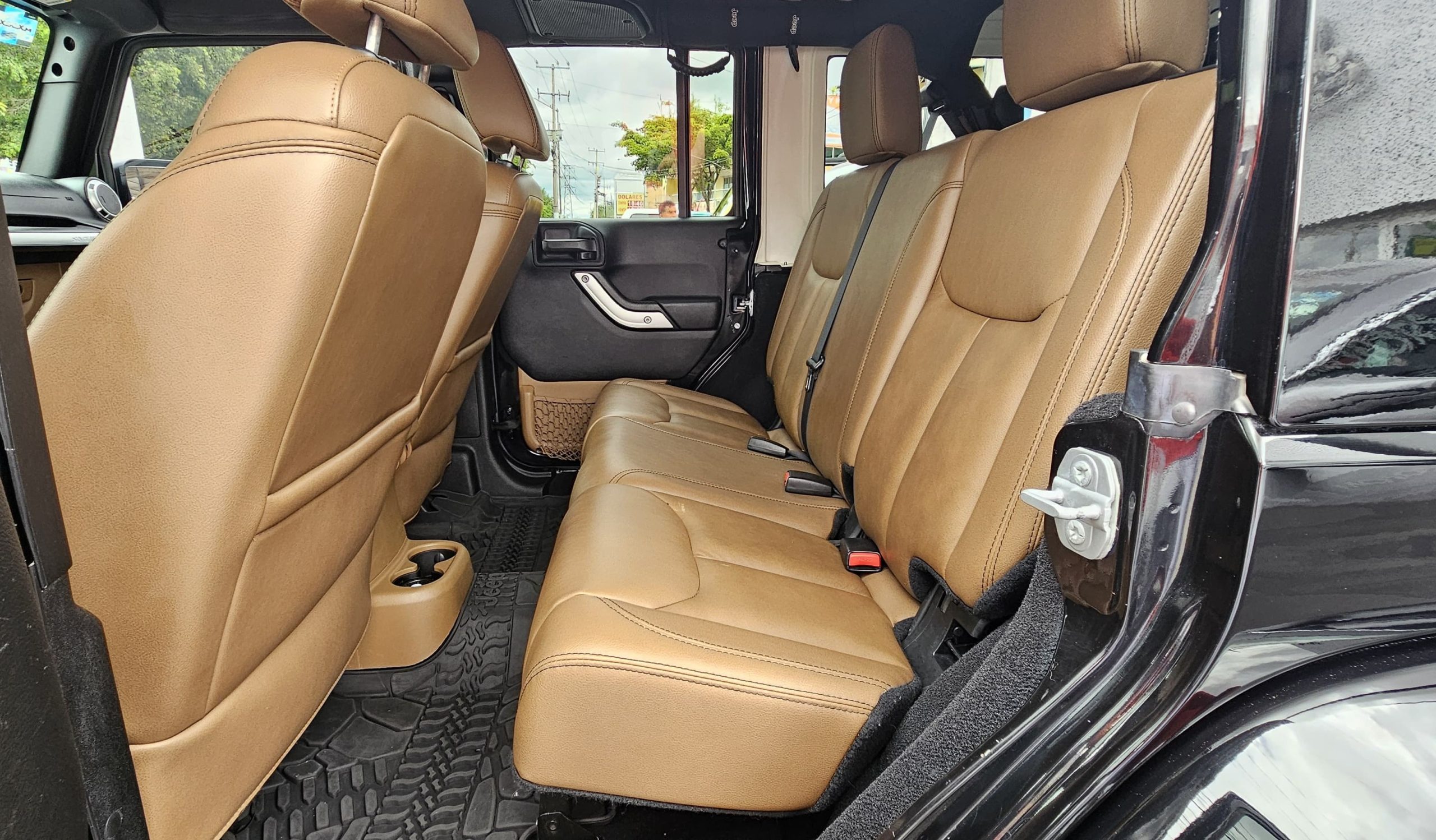 Jeep Wrangler 2015 Sahara Automático Negro