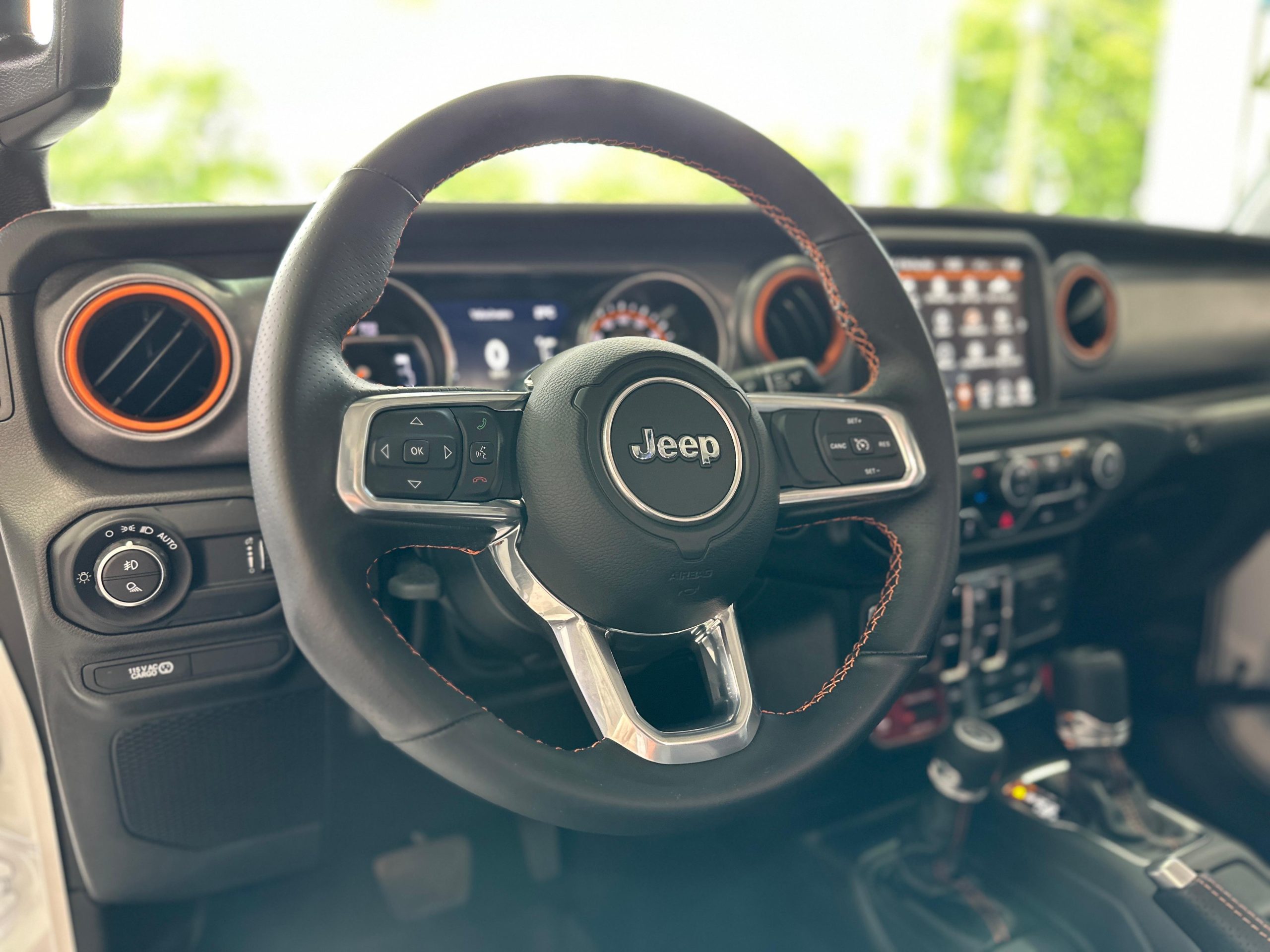 Jeep Gladiator 2023 MOJAVE Automático Blanco