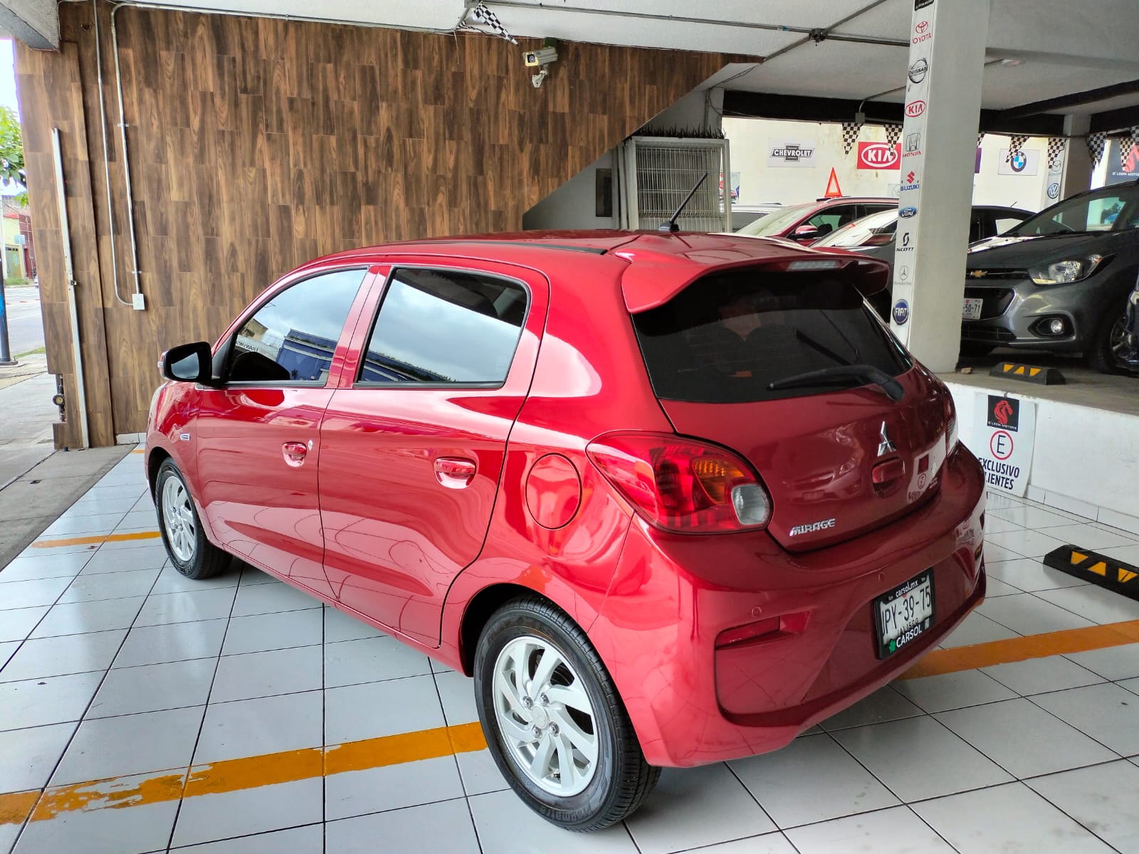 Mitsubishi Mirage 2018 Gls Premium Manual Rojo