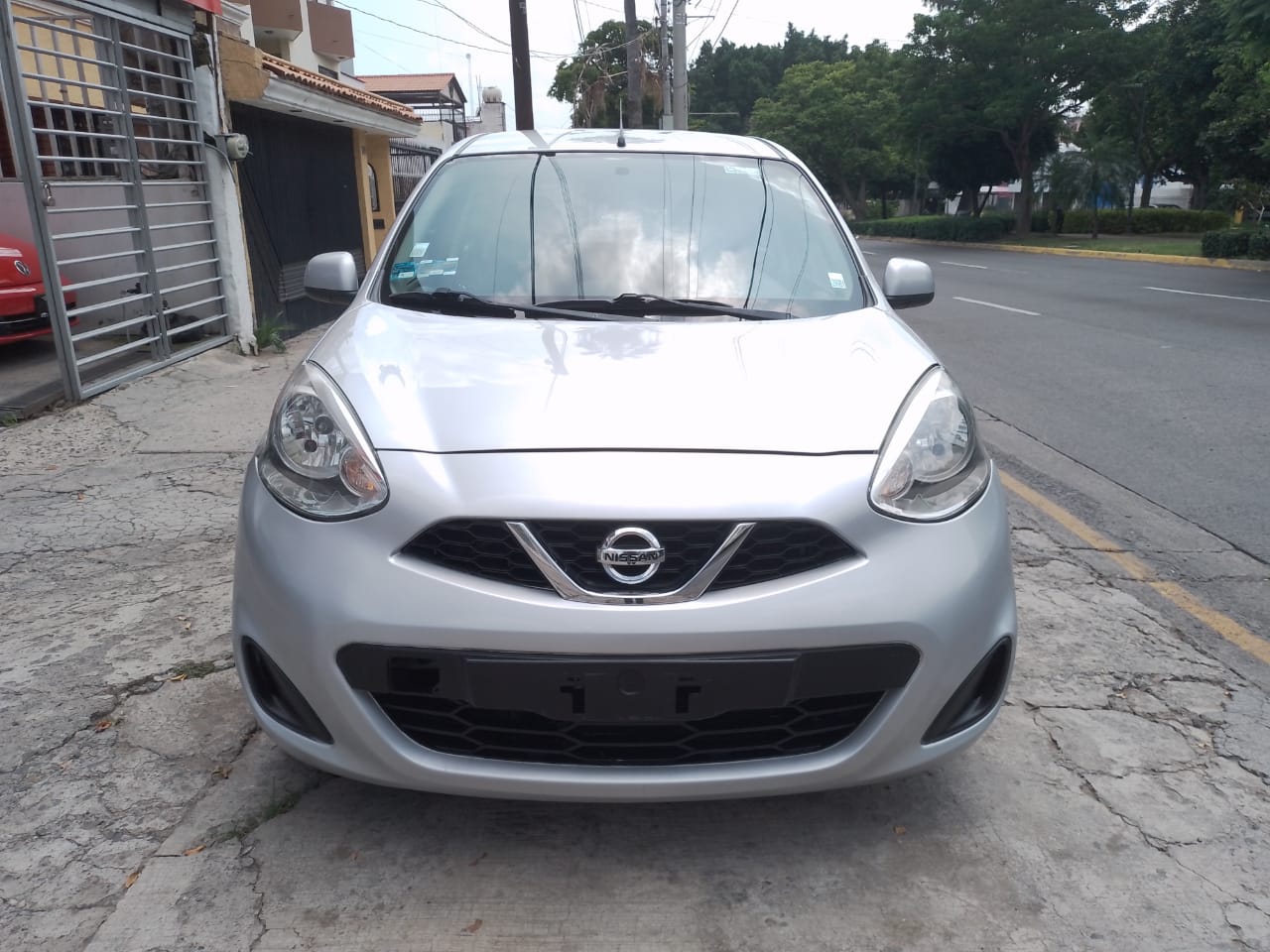 Nissan March 2018 SENCE Manual Plata