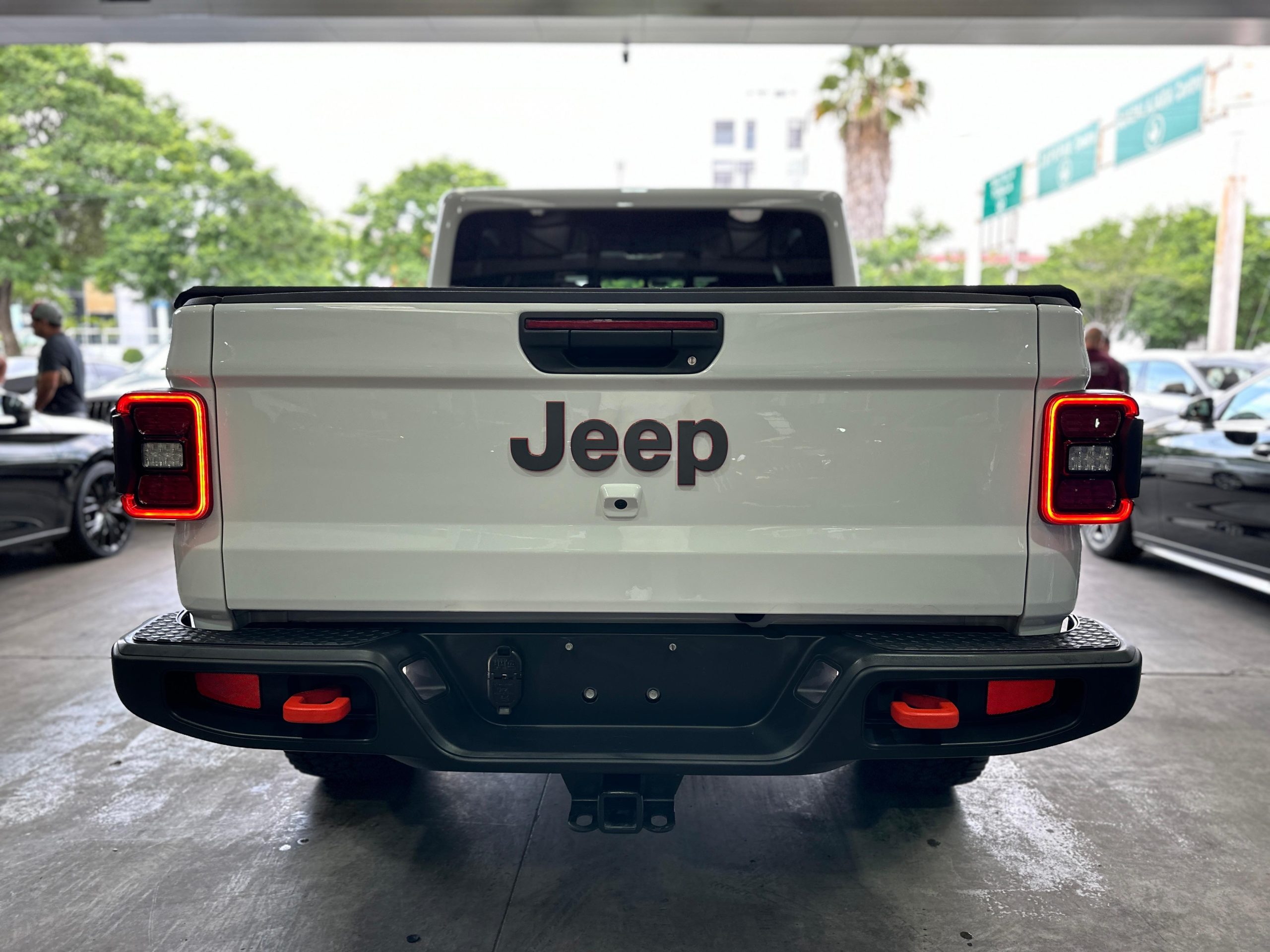 Jeep Gladiator 2023 MOJAVE Automático Blanco