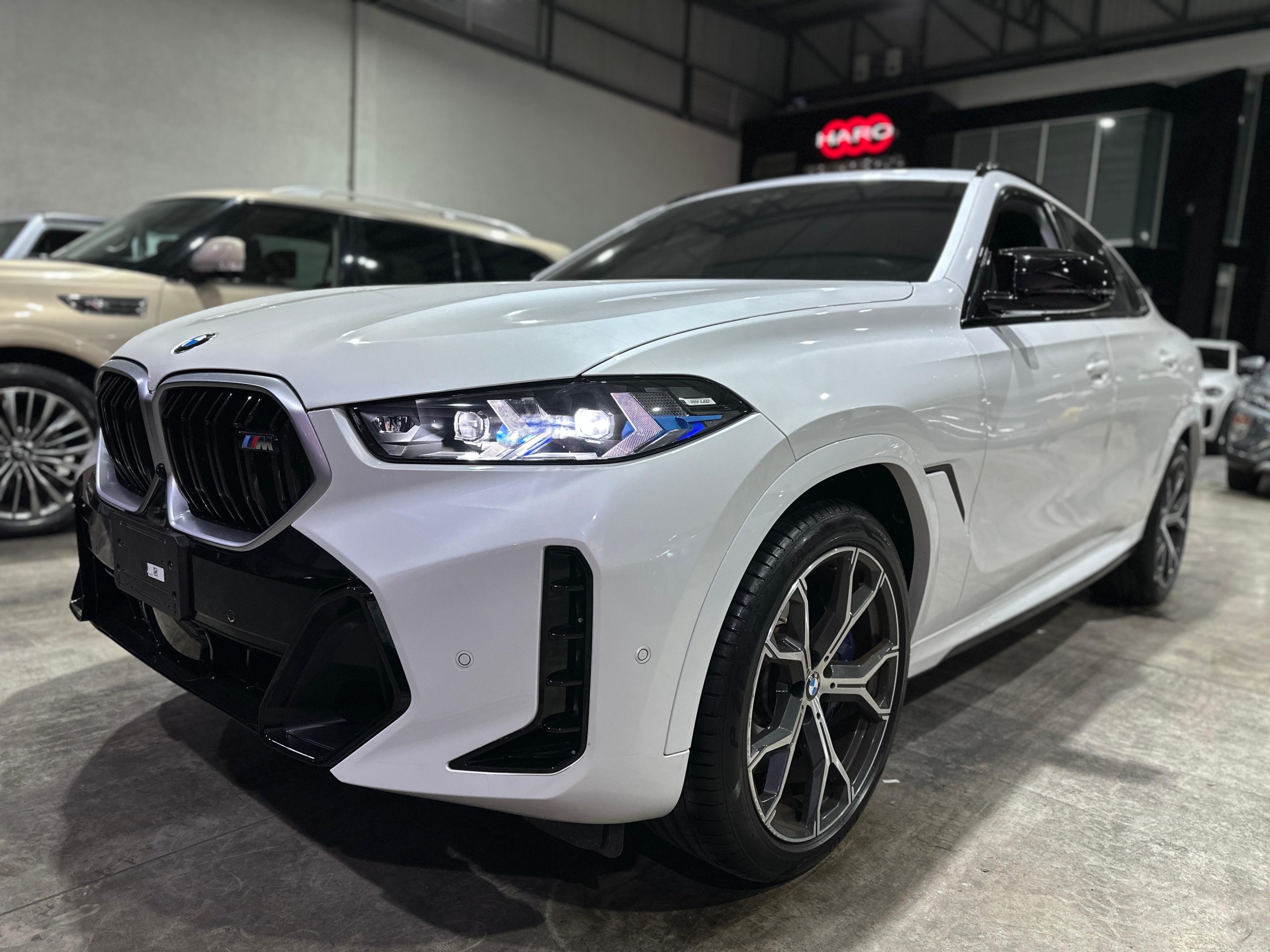 BMW X6 2024 M60 V8 Automático Negro