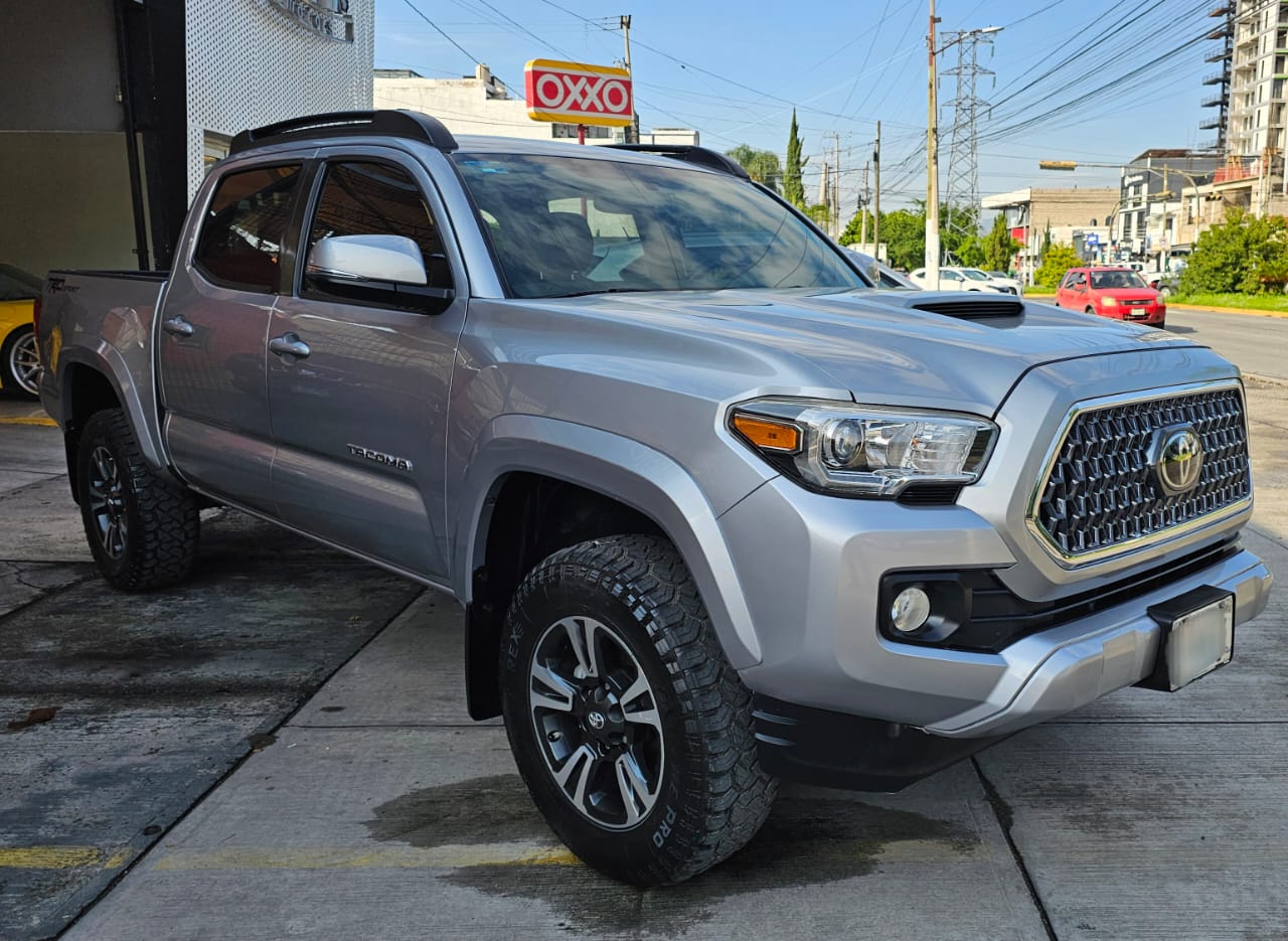 Toyota Tacoma 2018 TRD Sport 4x2 Automático Gris