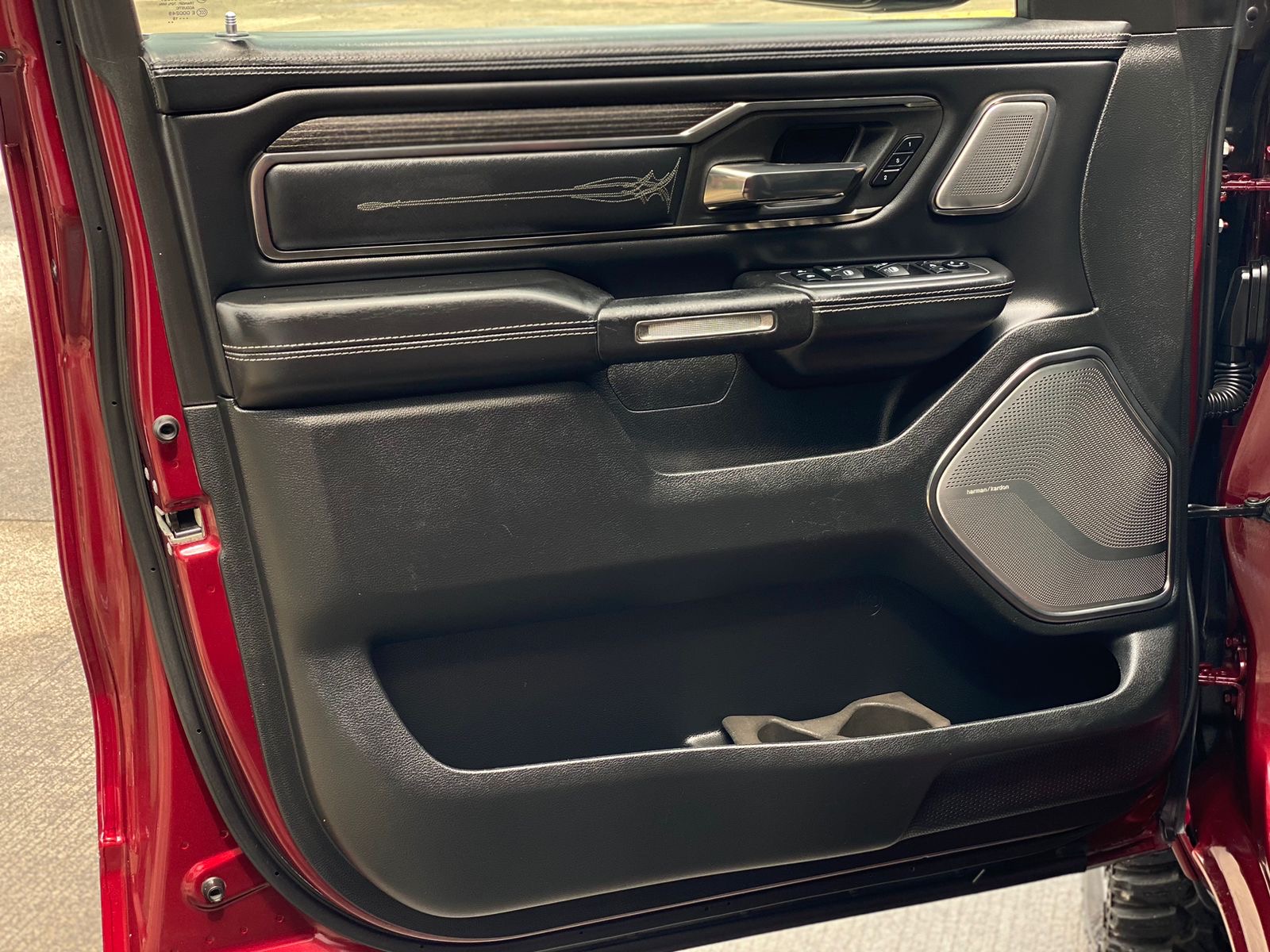 RAM 1500 2019 LIMITED Automático Rojo