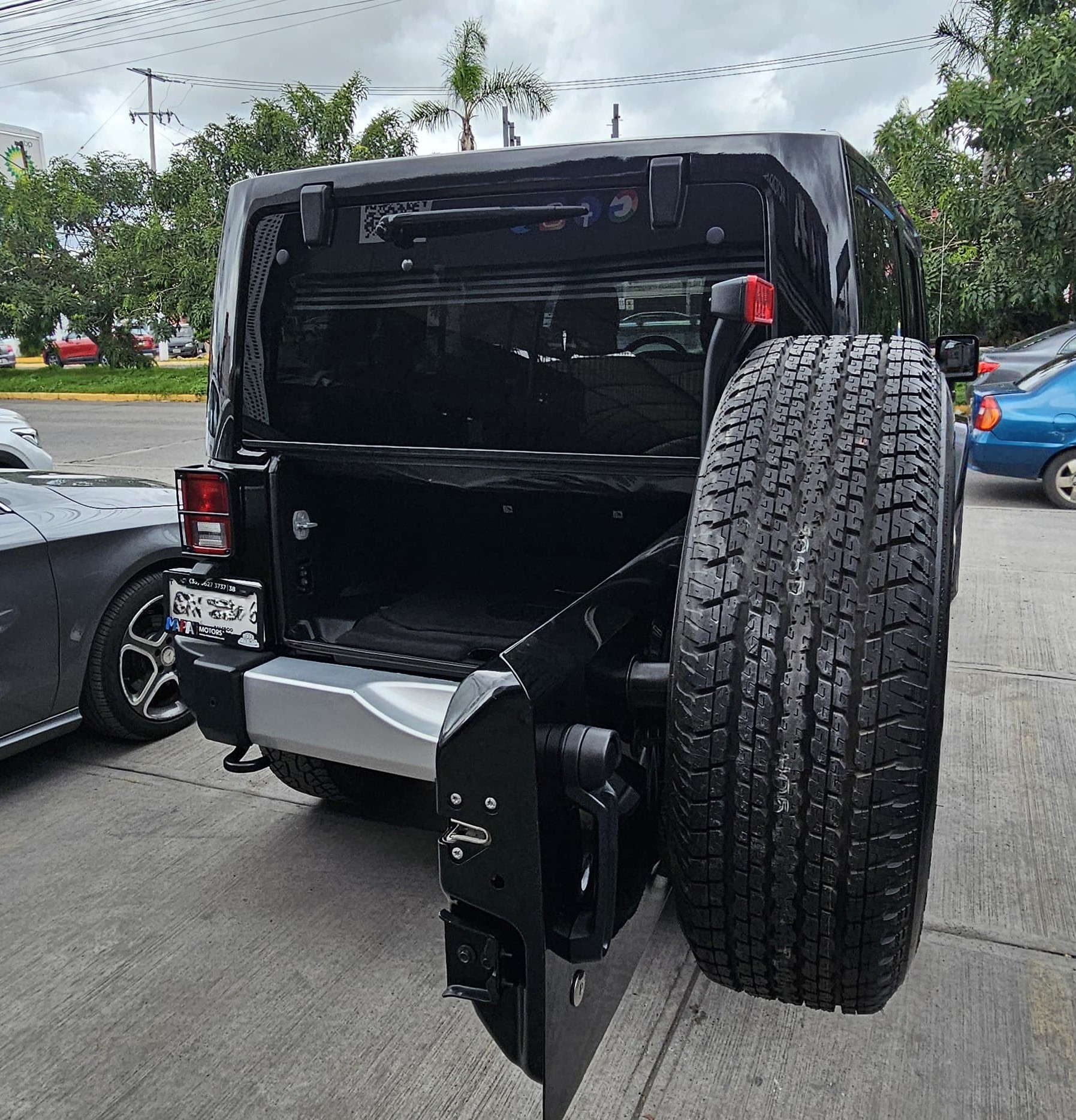 Jeep Wrangler 2015 Sahara Automático Negro