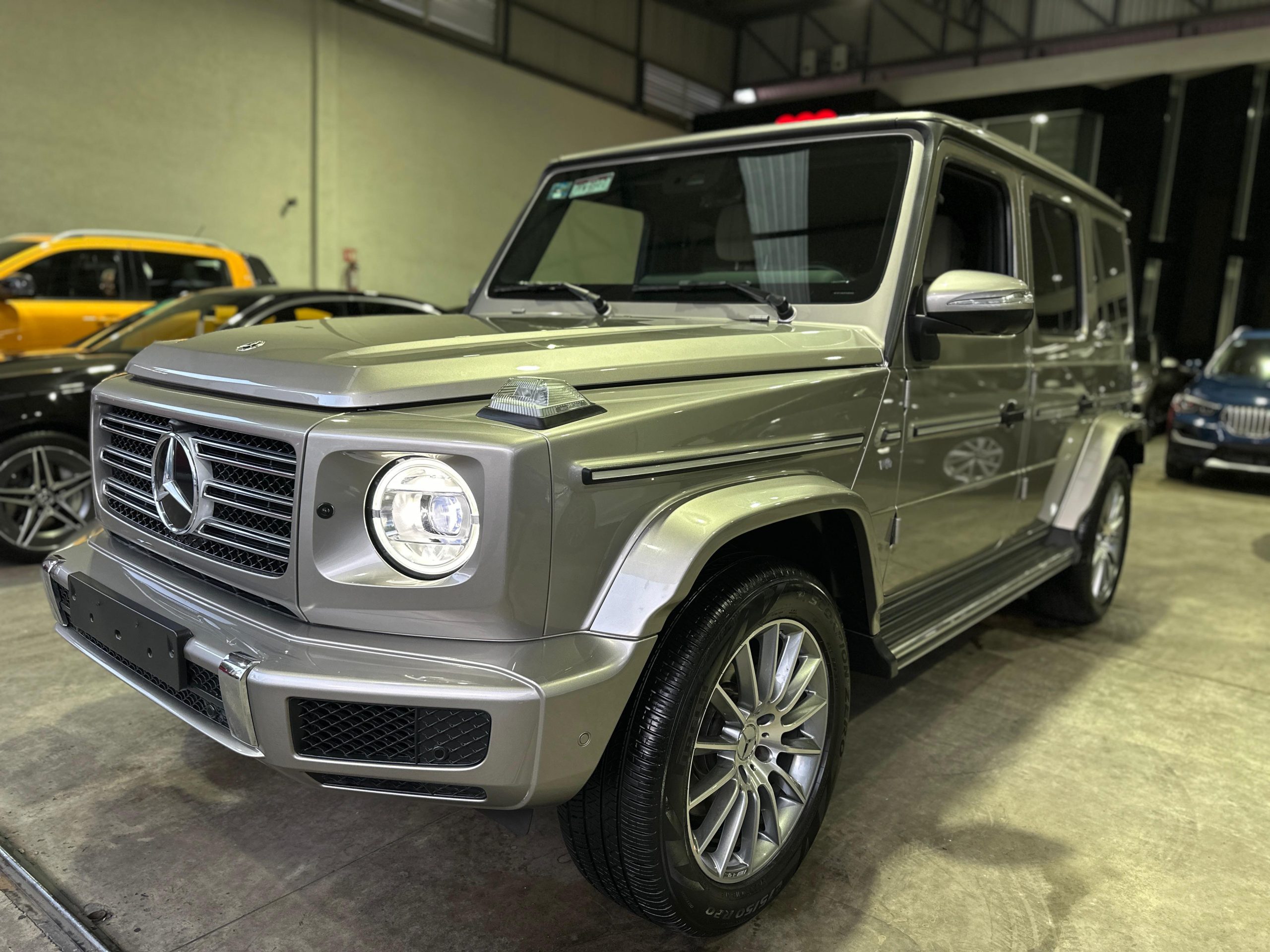 Mercedes-Benz Clase G 2023 G-500 V8 BITURBO Automático Champag