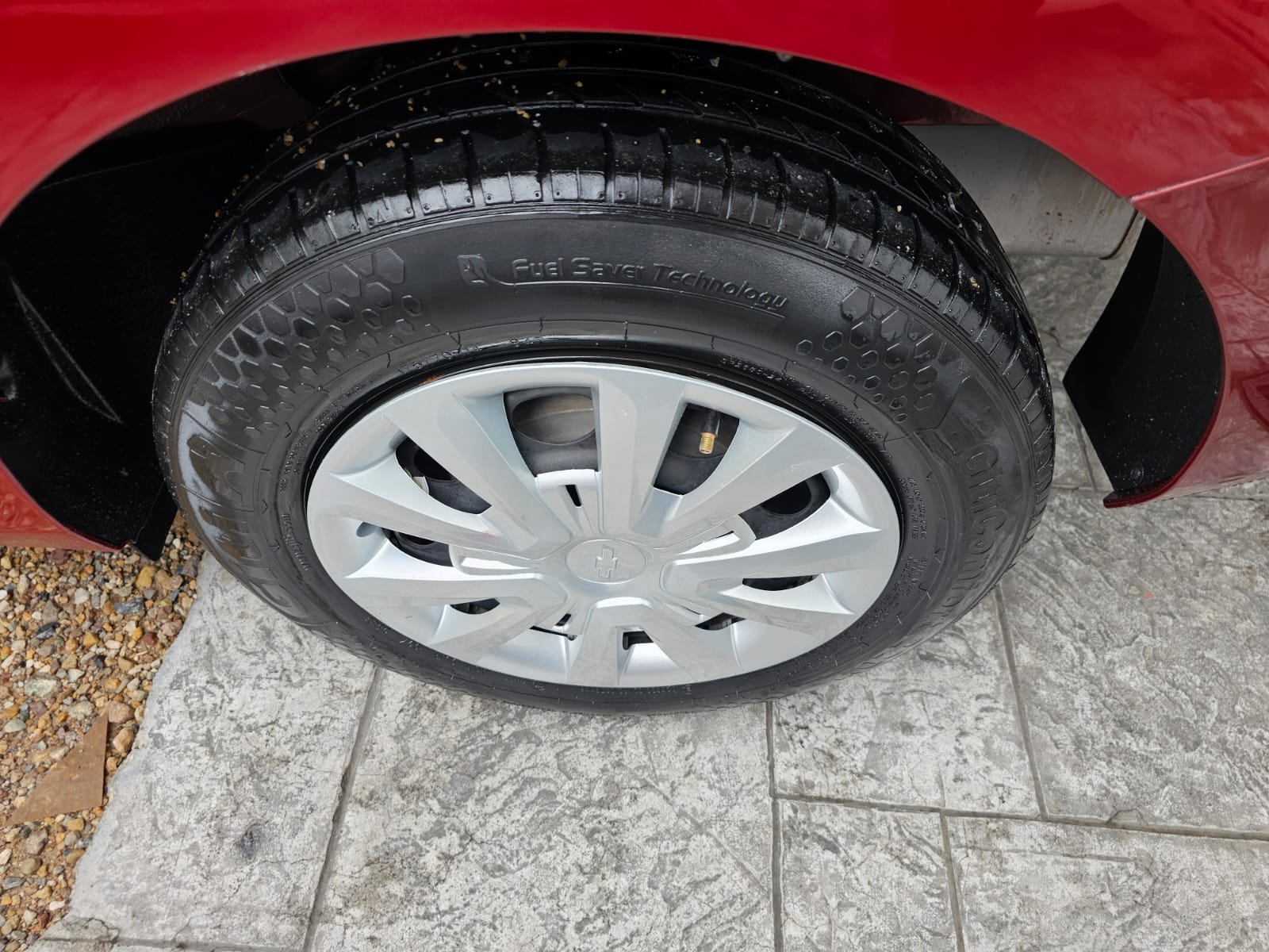 Chevrolet Aveo 2022 LS Automático Rojo