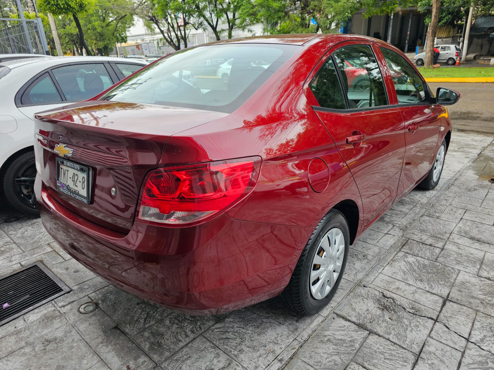 Chevrolet Aveo 2022 LS Automático Rojo