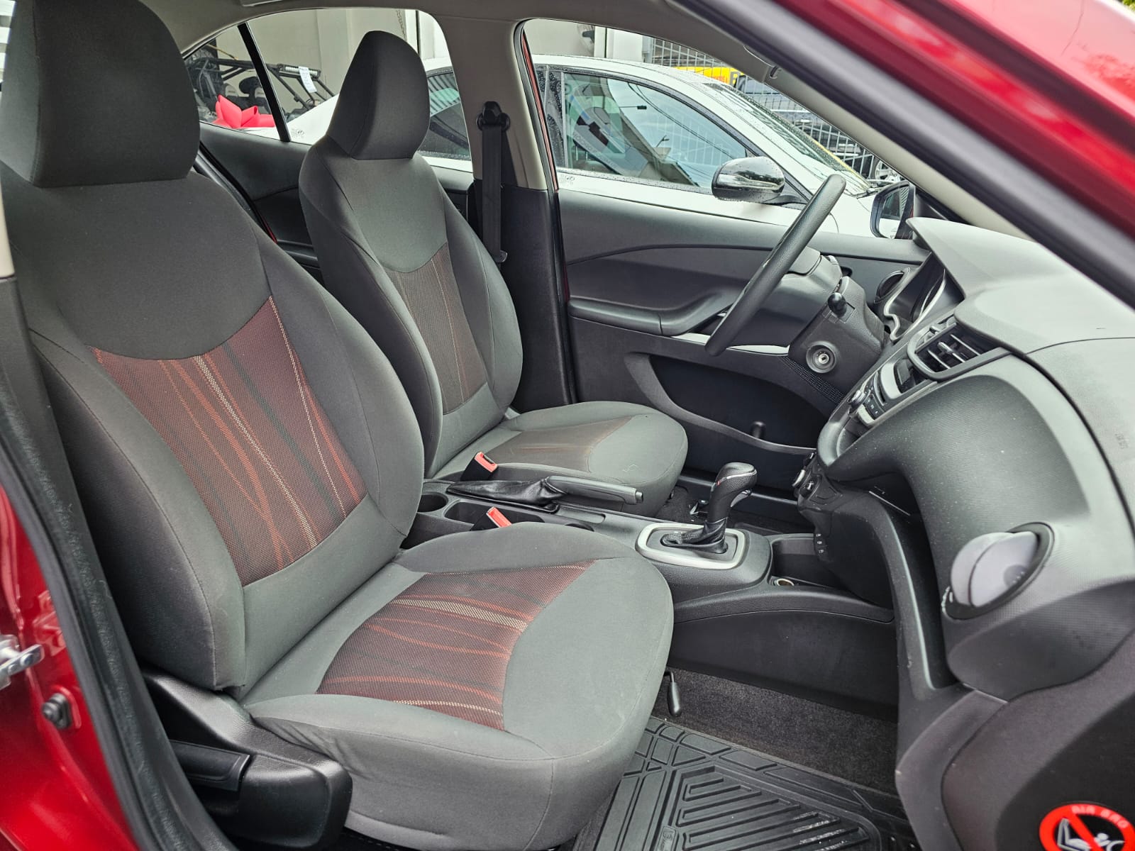 Chevrolet Aveo 2022 LS Automático Rojo