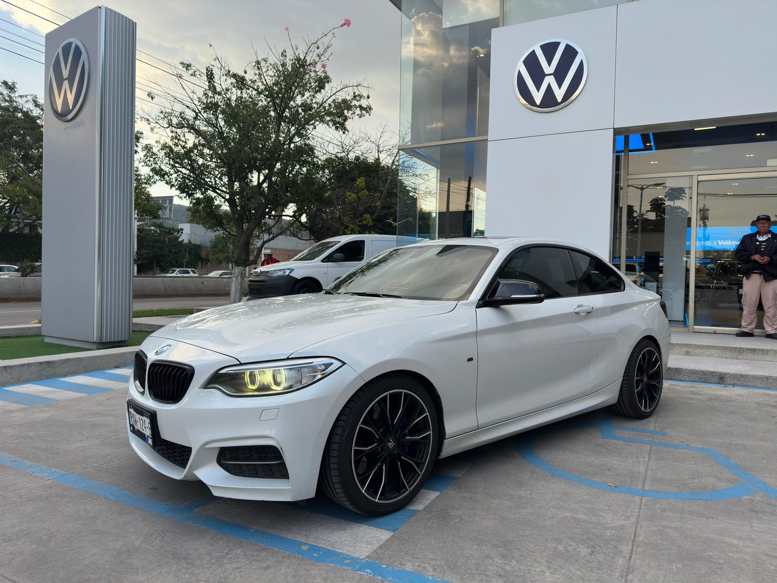 BMW Serie 2 2017 M 240iA Automático Blanco