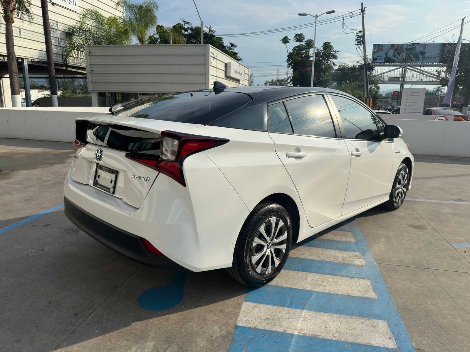 Toyota Prius 2021 Base Cvt Automático Blanco