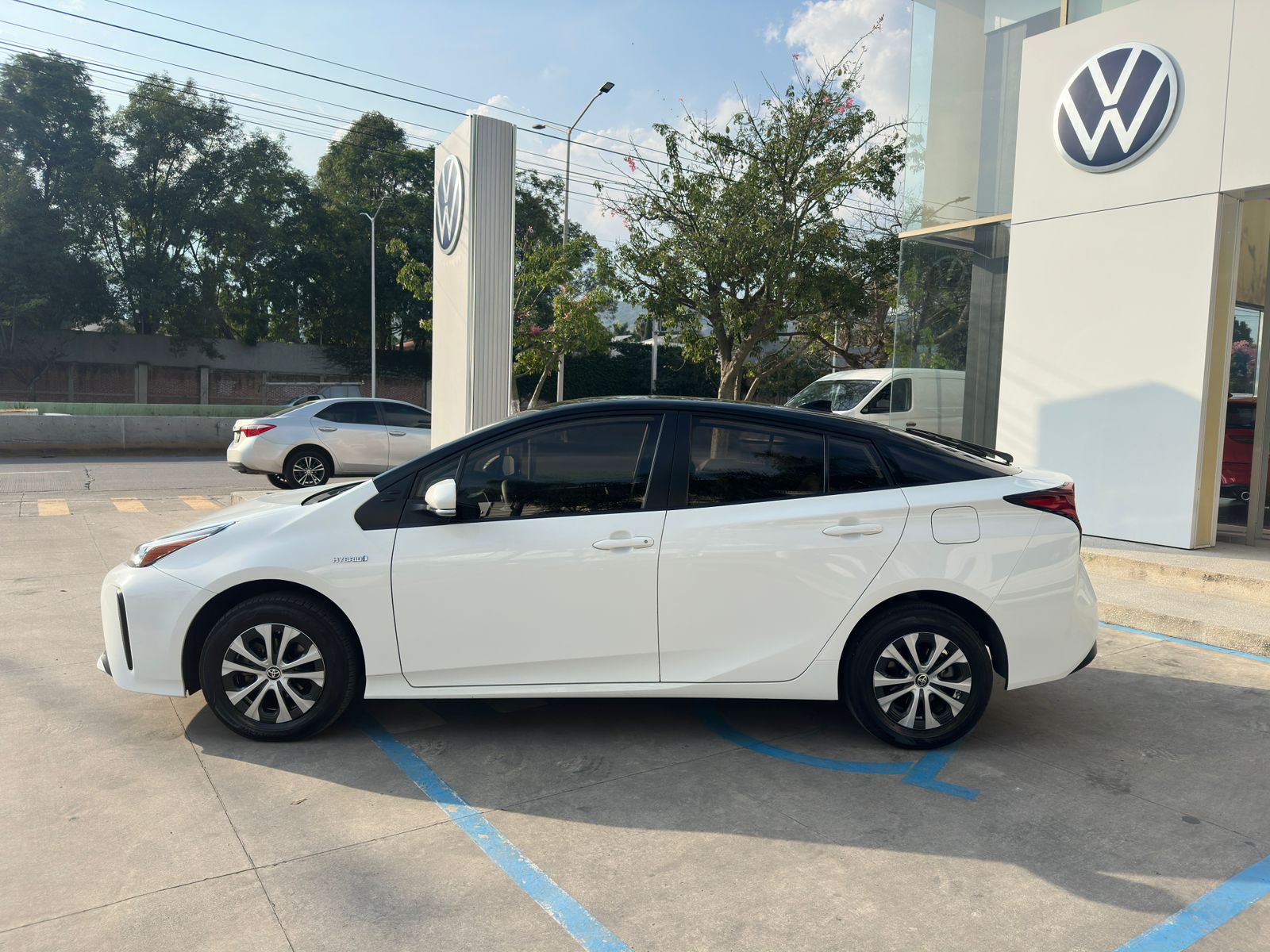 Toyota Prius 2021 Base Cvt Automático Blanco