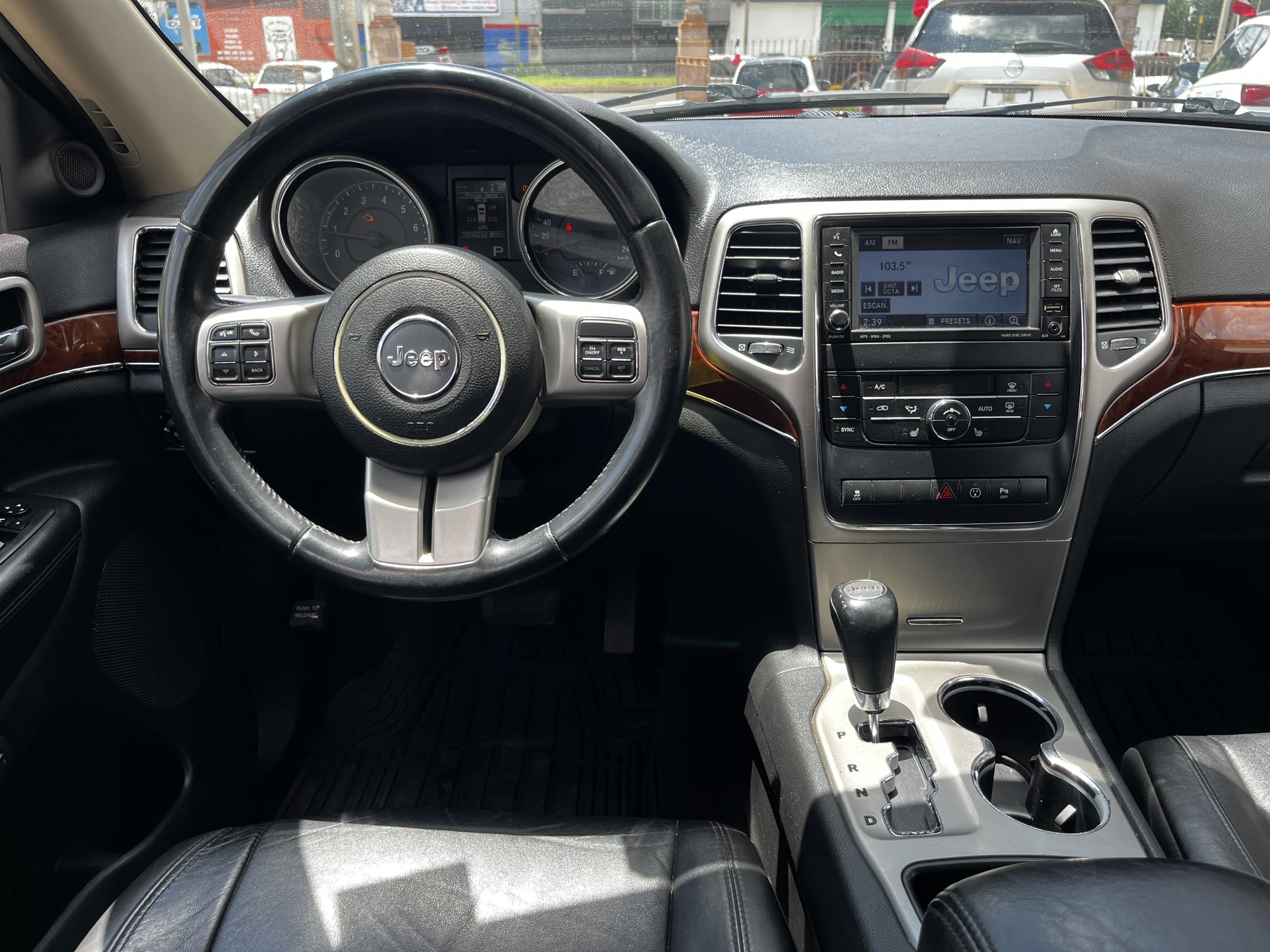 Jeep Grand Cherokee 2011 Limited Lujo Automático Blanco