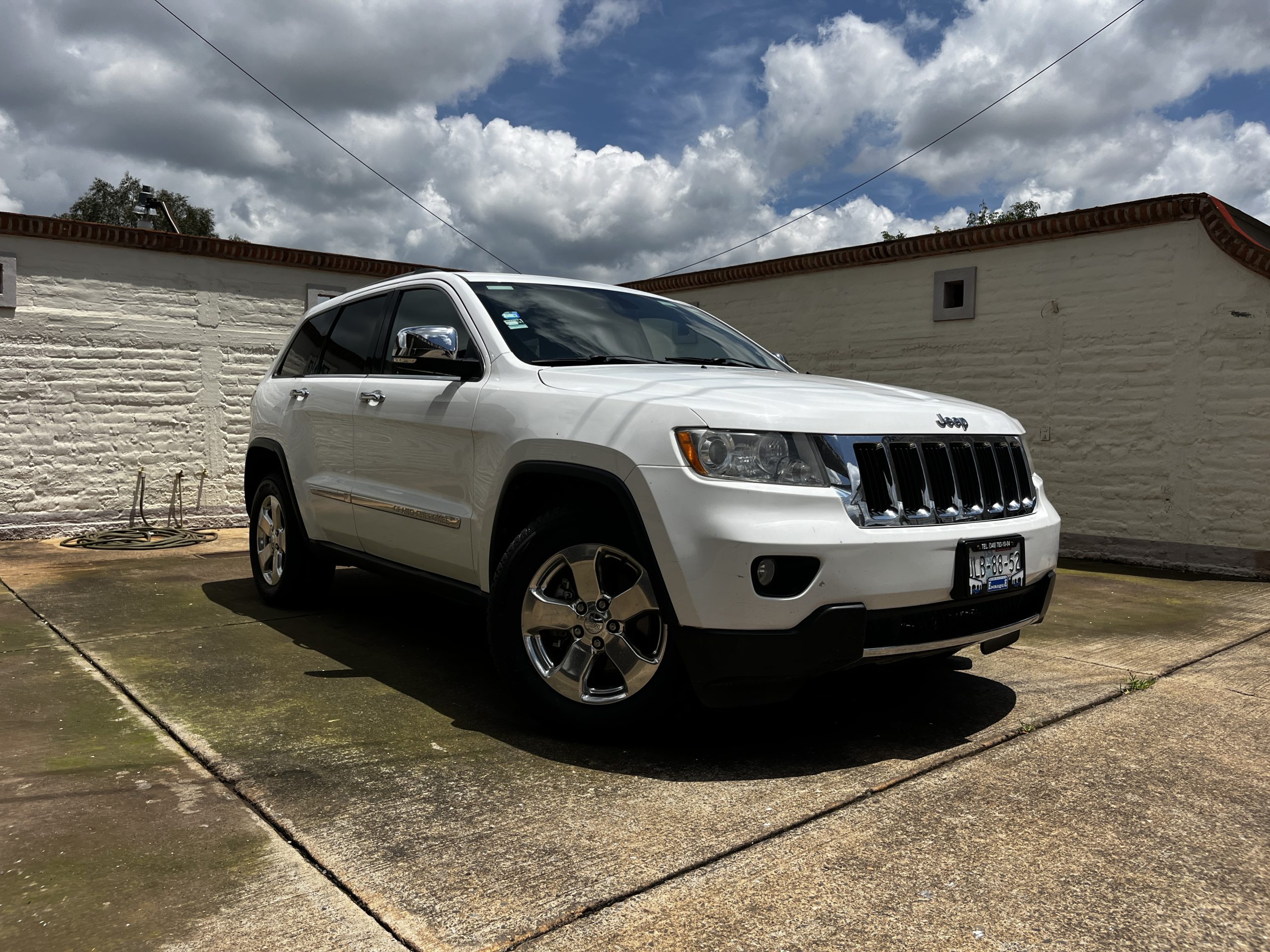 Jeep Grand Cherokee 2011 Limited Lujo Automático Blanco