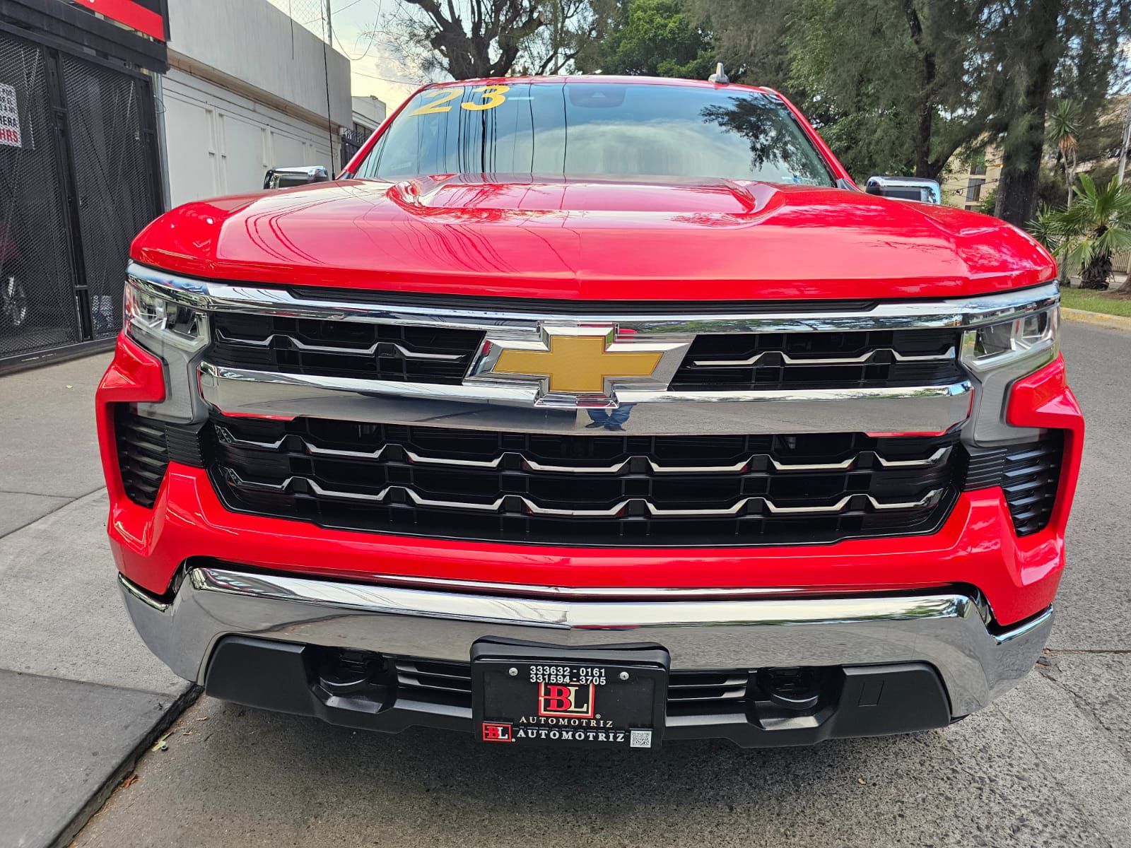Chevrolet Cheyenne 2023 LT 4x4 Automático Rojo