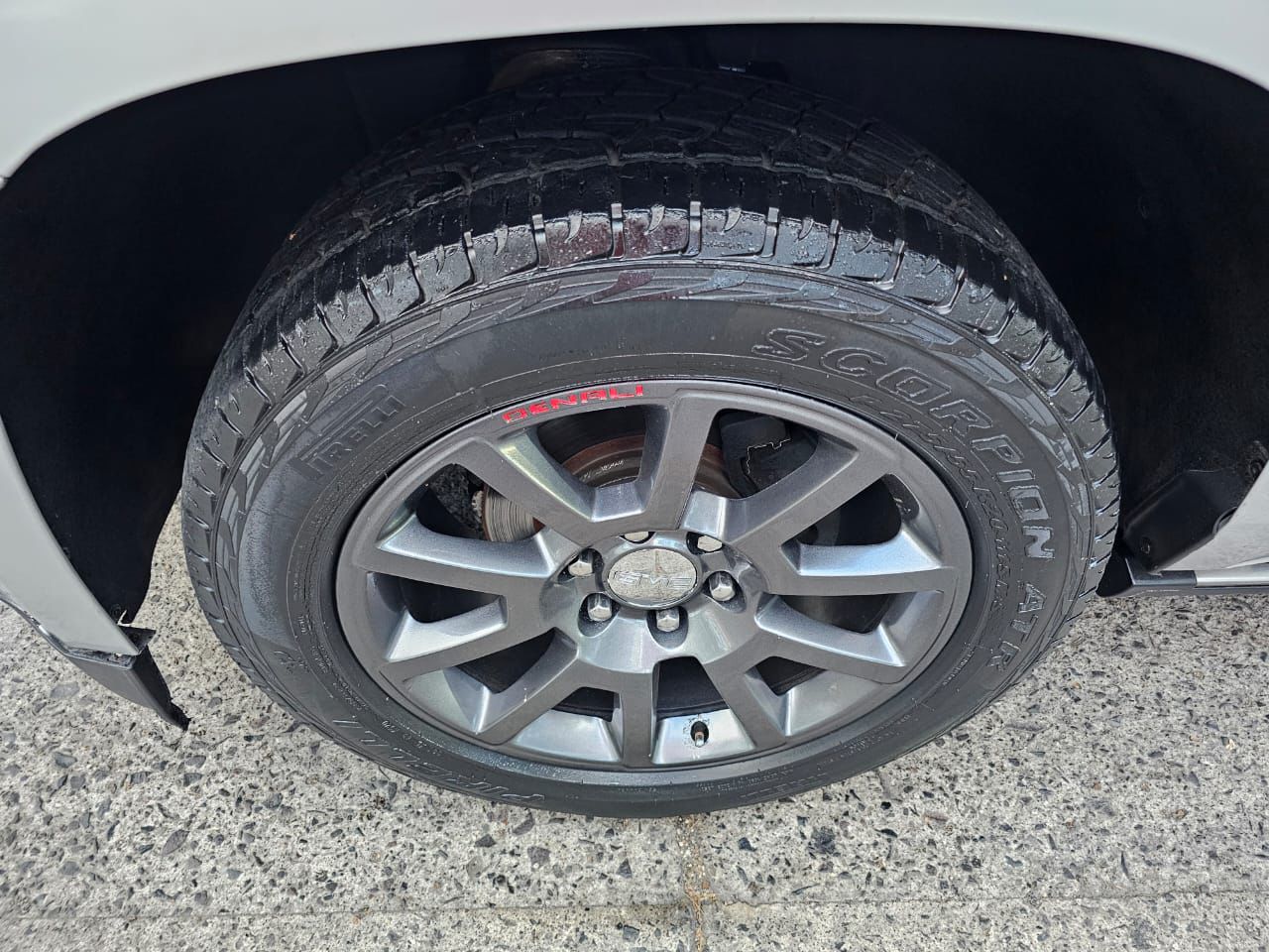 GMC Yukon 2015 Denali Automático Plata