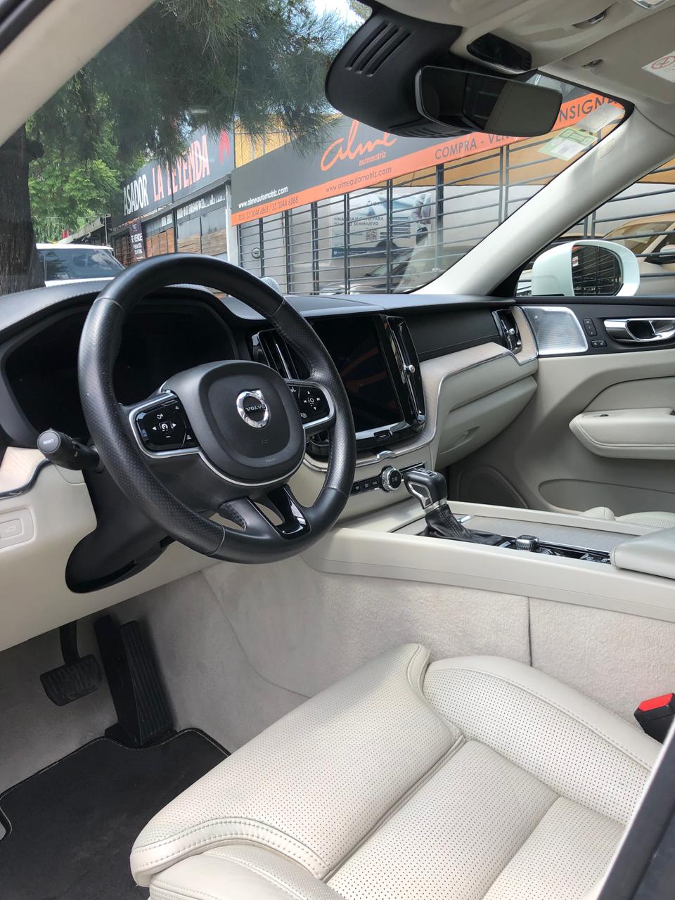 Volvo XC60 2018 IMPORTADO Automático Blanco