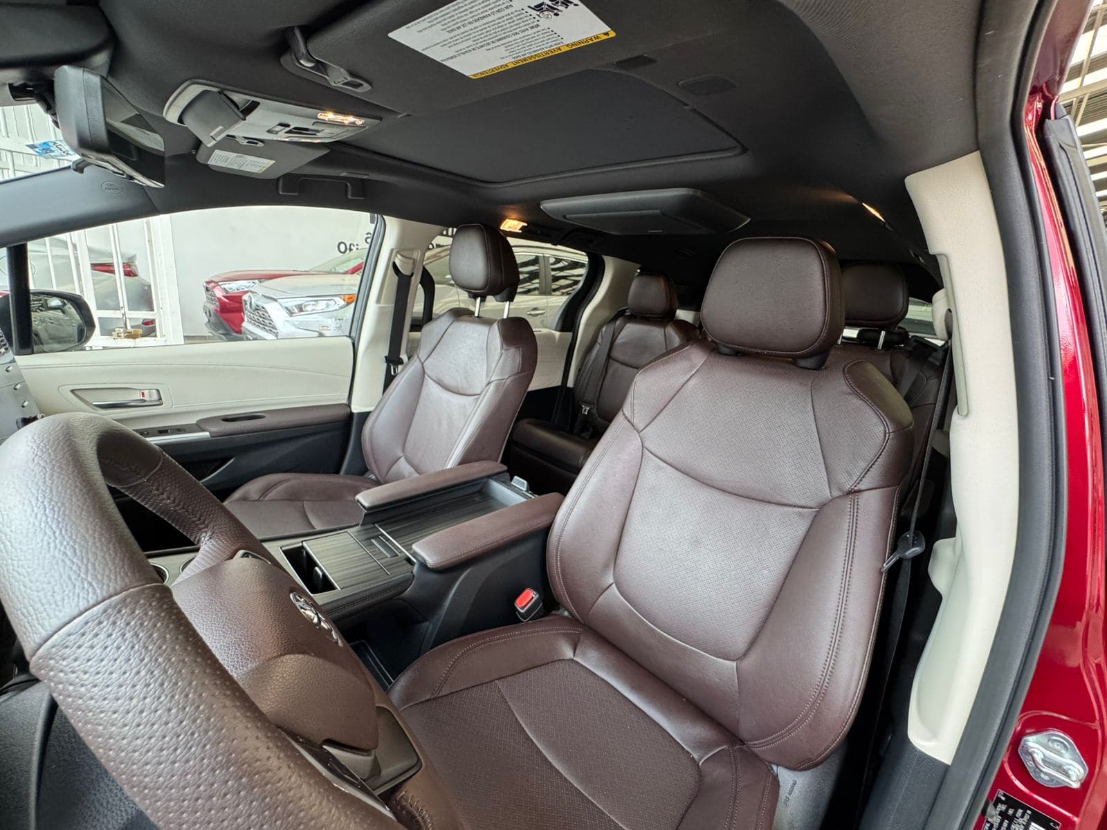 Toyota Sienna 2024 Limited Platinum Híbrida Automático Rojo