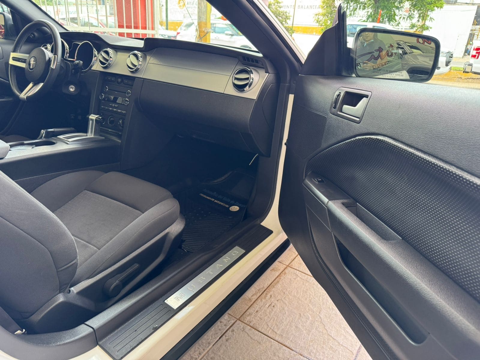 Ford Mustang 2009 Deluxe Automático Blanco