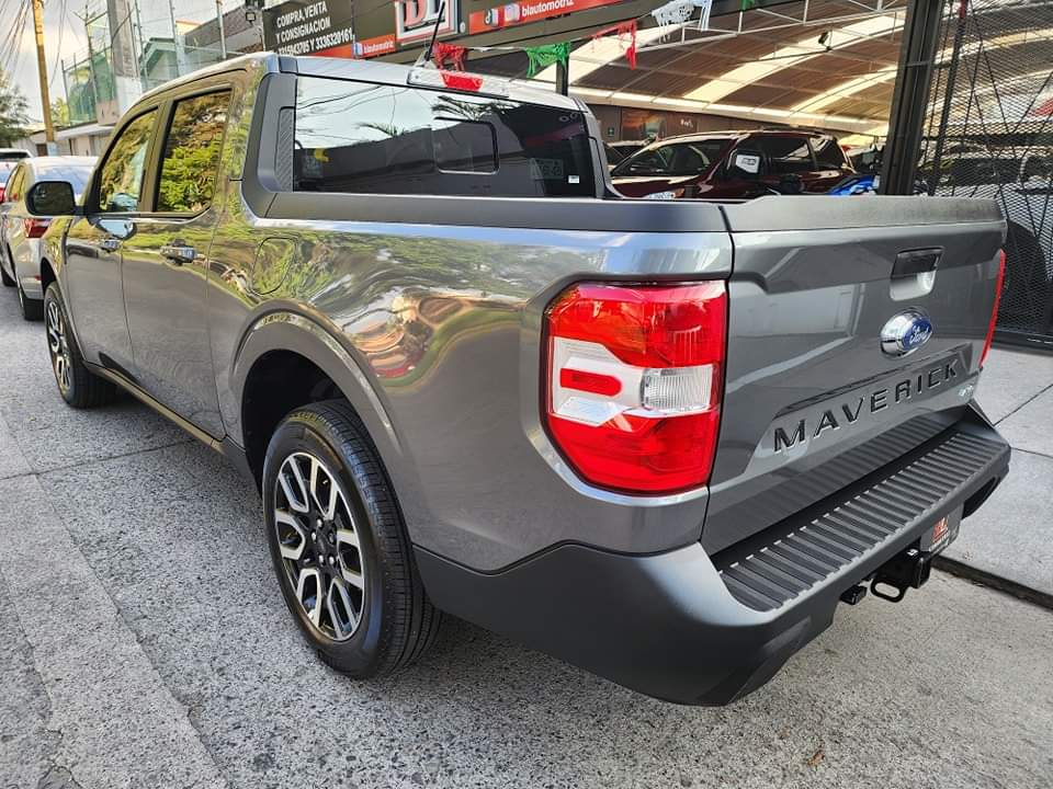 Ford Maverick 2023 Lariat 4X4 Automático Gris