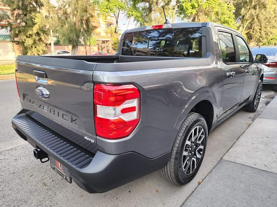 Ford Maverick 2023 Lariat 4X4 Automático Gris