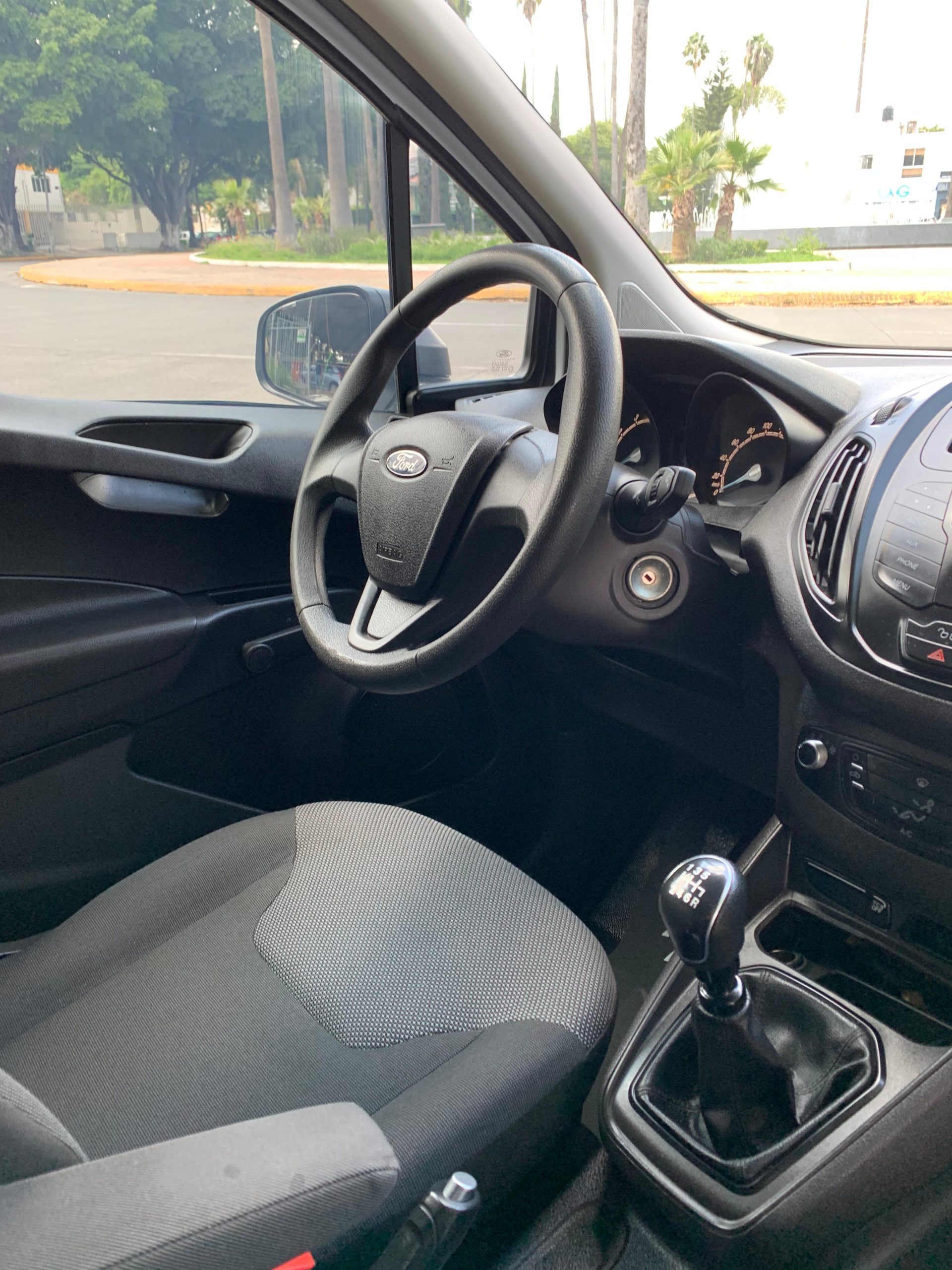 Ford Transit 2021 Manual Blanco