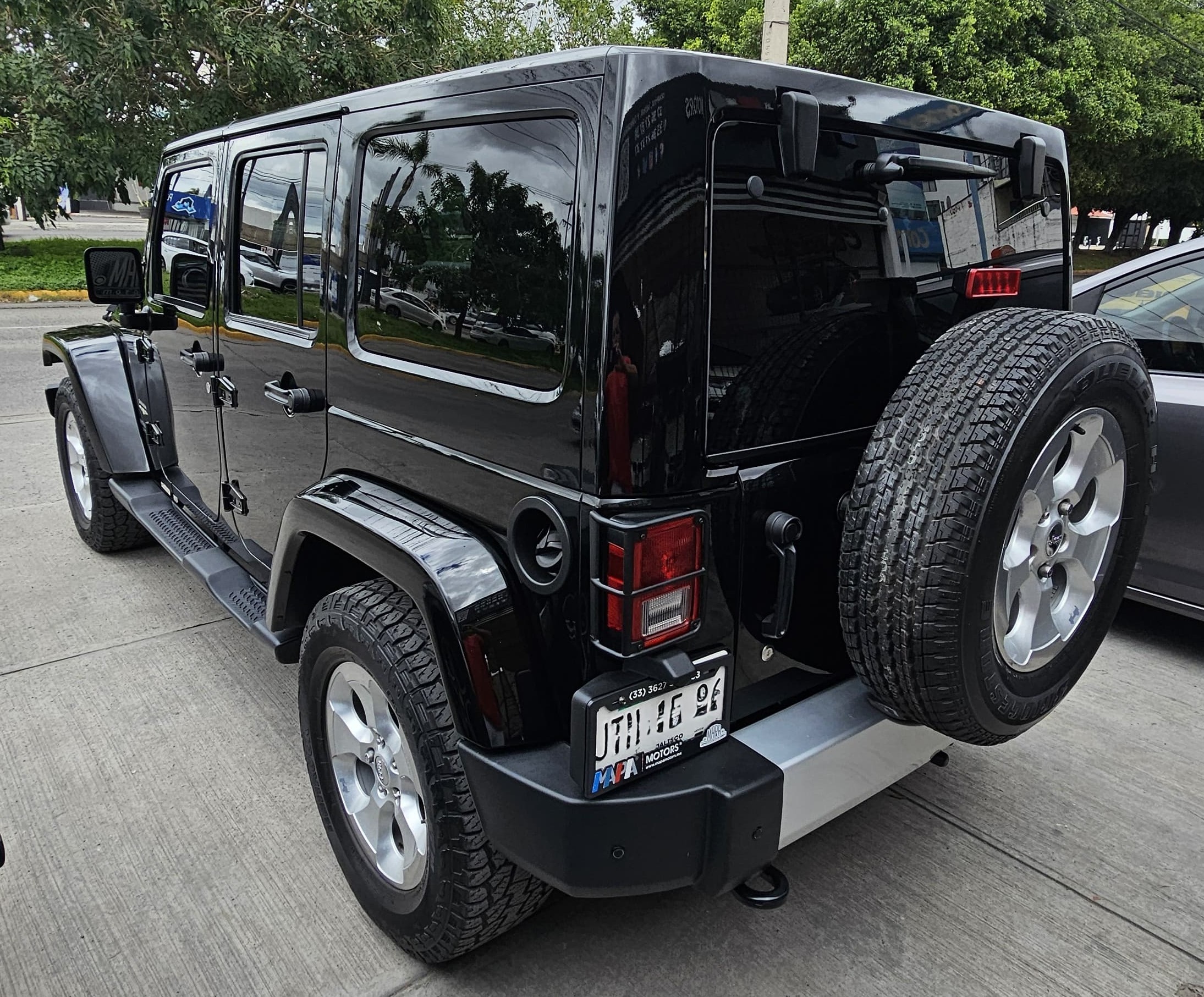 Jeep Wrangler 2015 Sahara Automático Negro