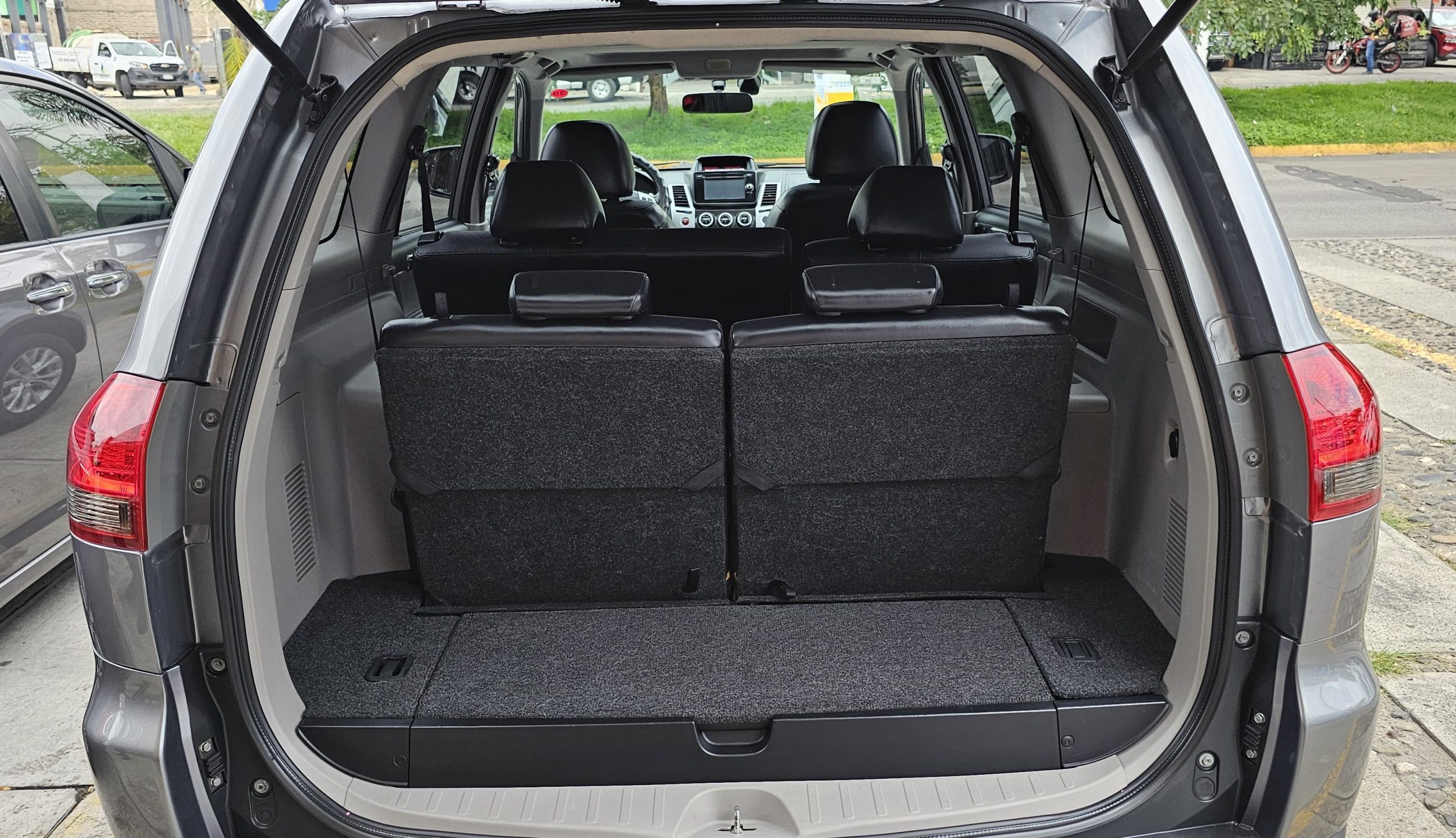 Mitsubishi Montero 2015 Sport Automático Gris