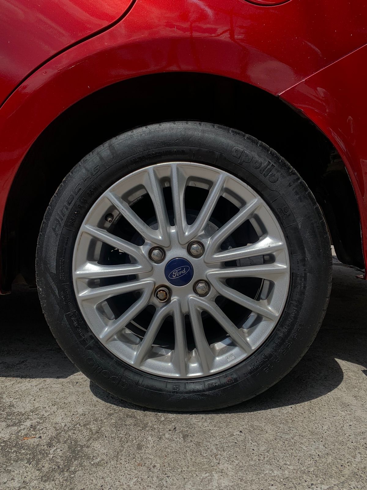 Ford Figo 2020 TITANIUM Automático Rojo