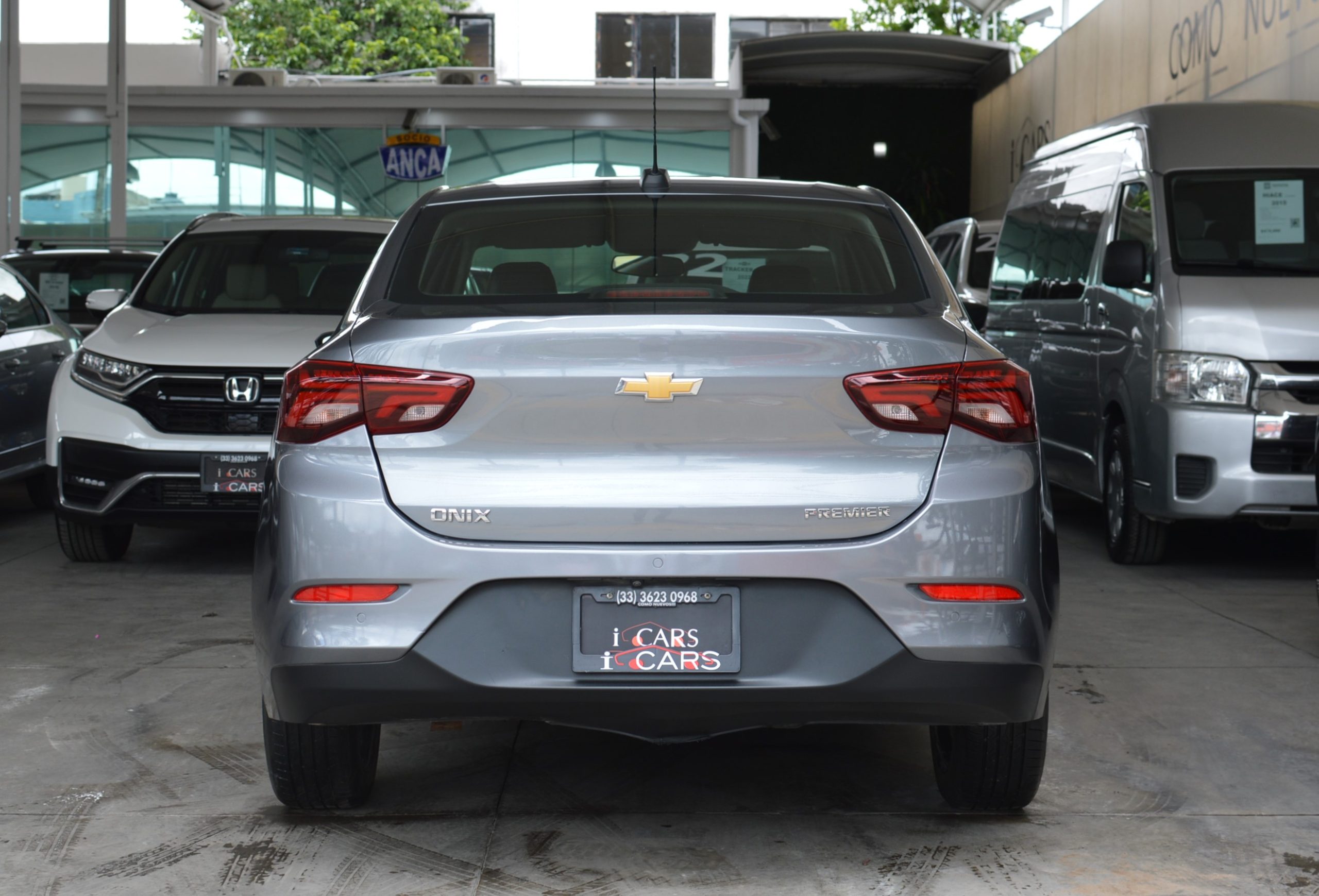 Chevrolet Onix 2021 Premier Automático Plata