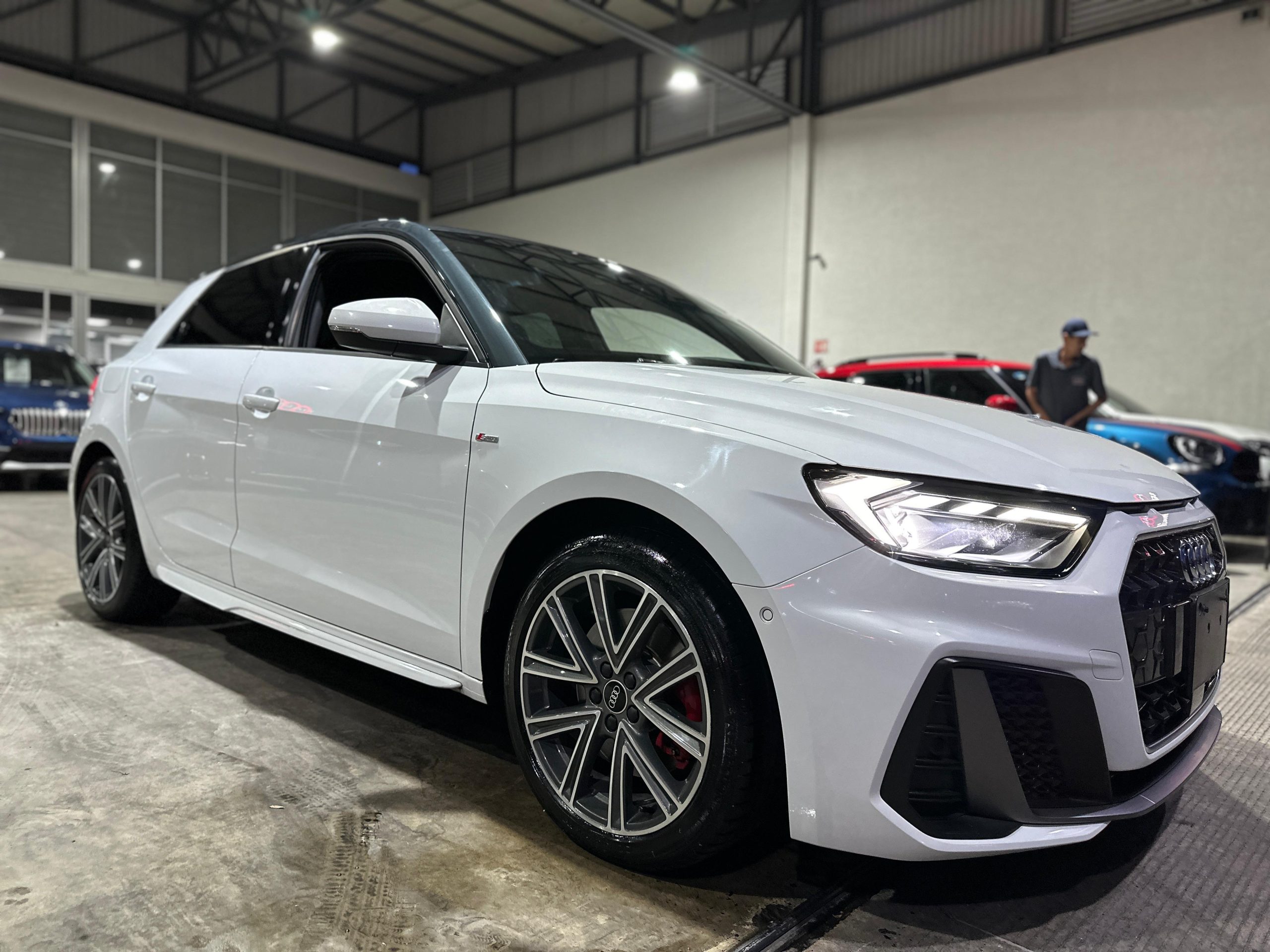 Audi A1 2022 613000 Automático Blanco