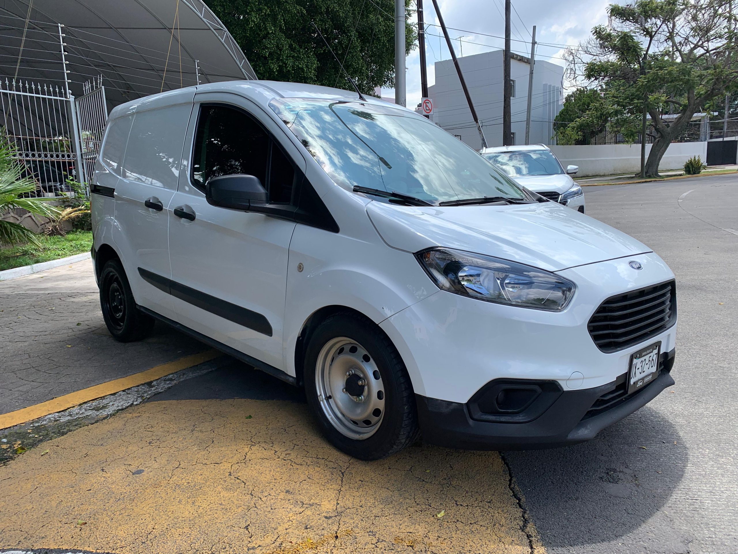 Ford Transit 2021 Manual Blanco