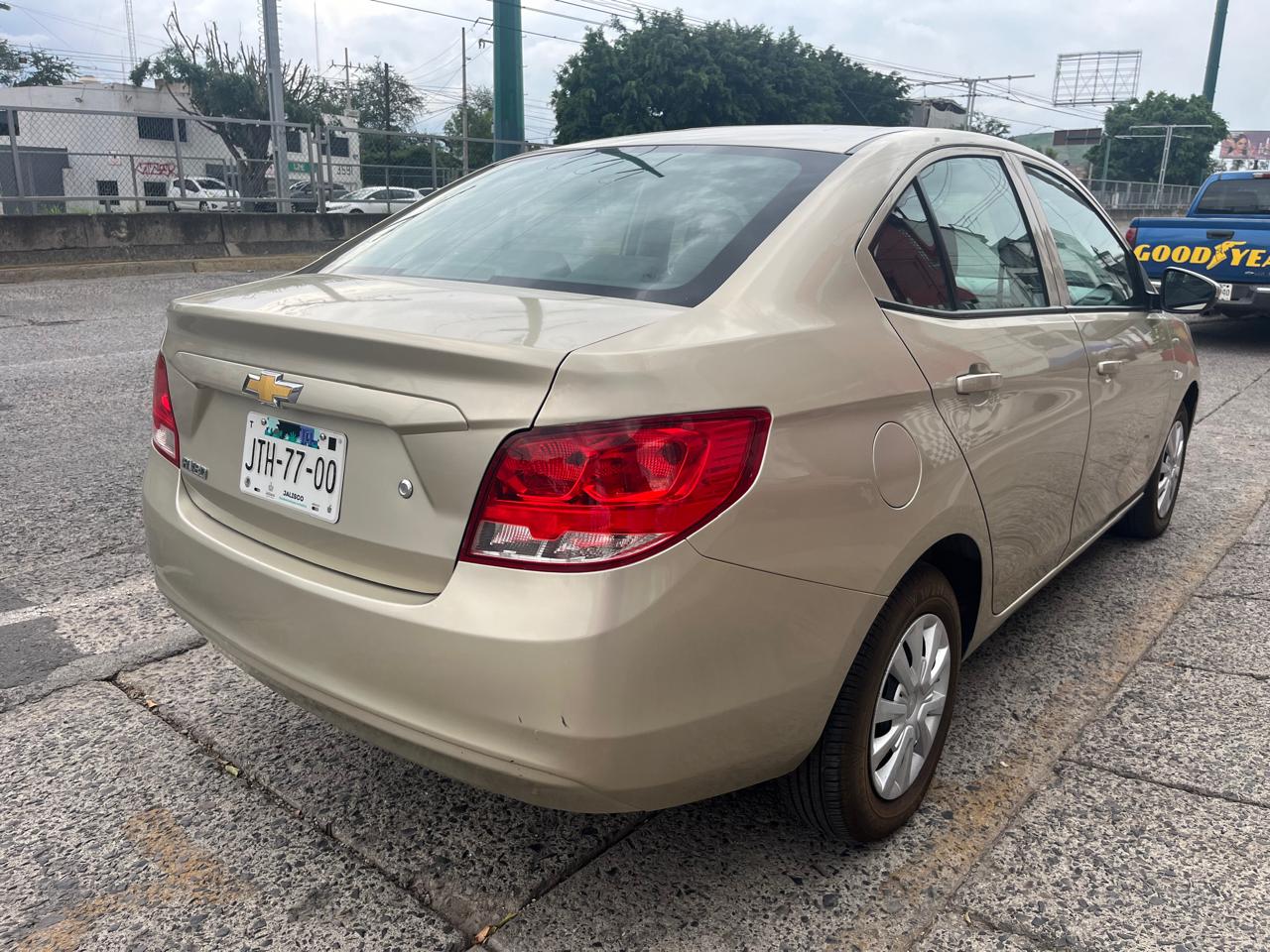 Chevrolet Aveo 2018 LT Manual Oro