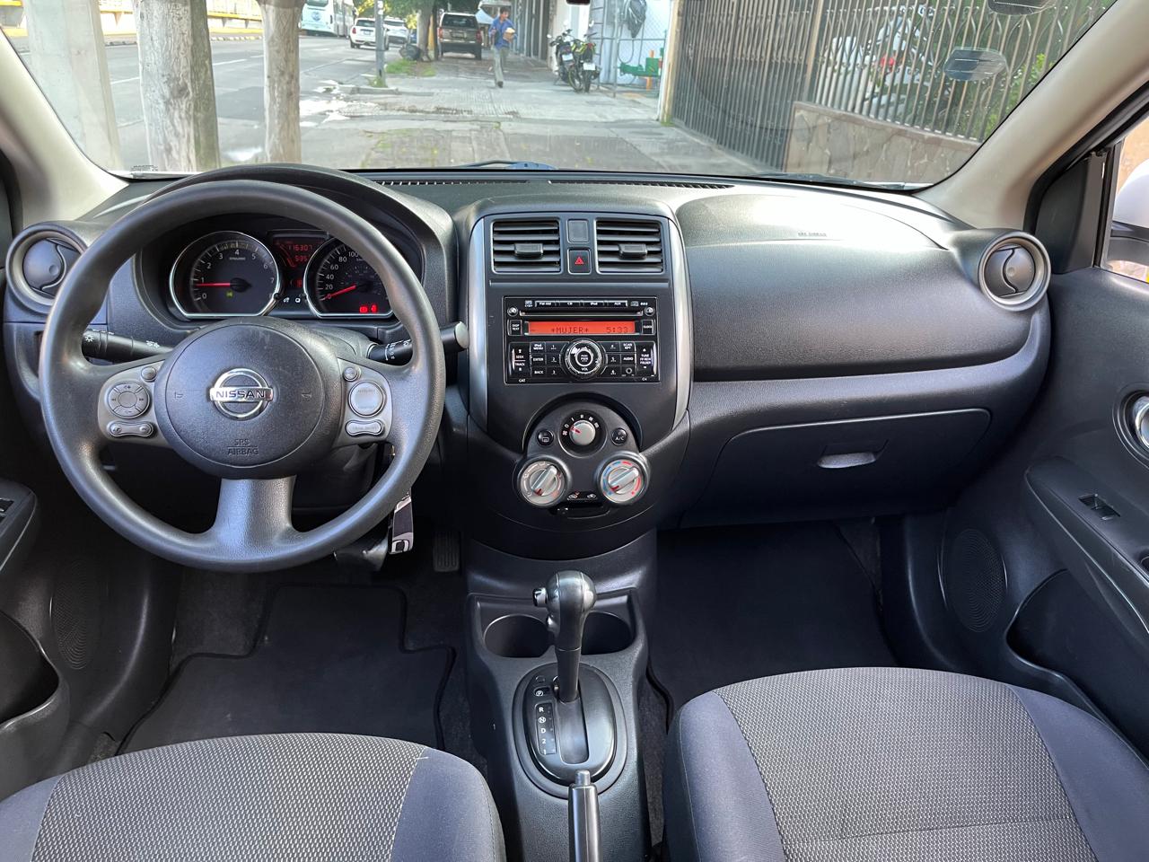 Nissan Versa 2012 Advance Automático Blanco
