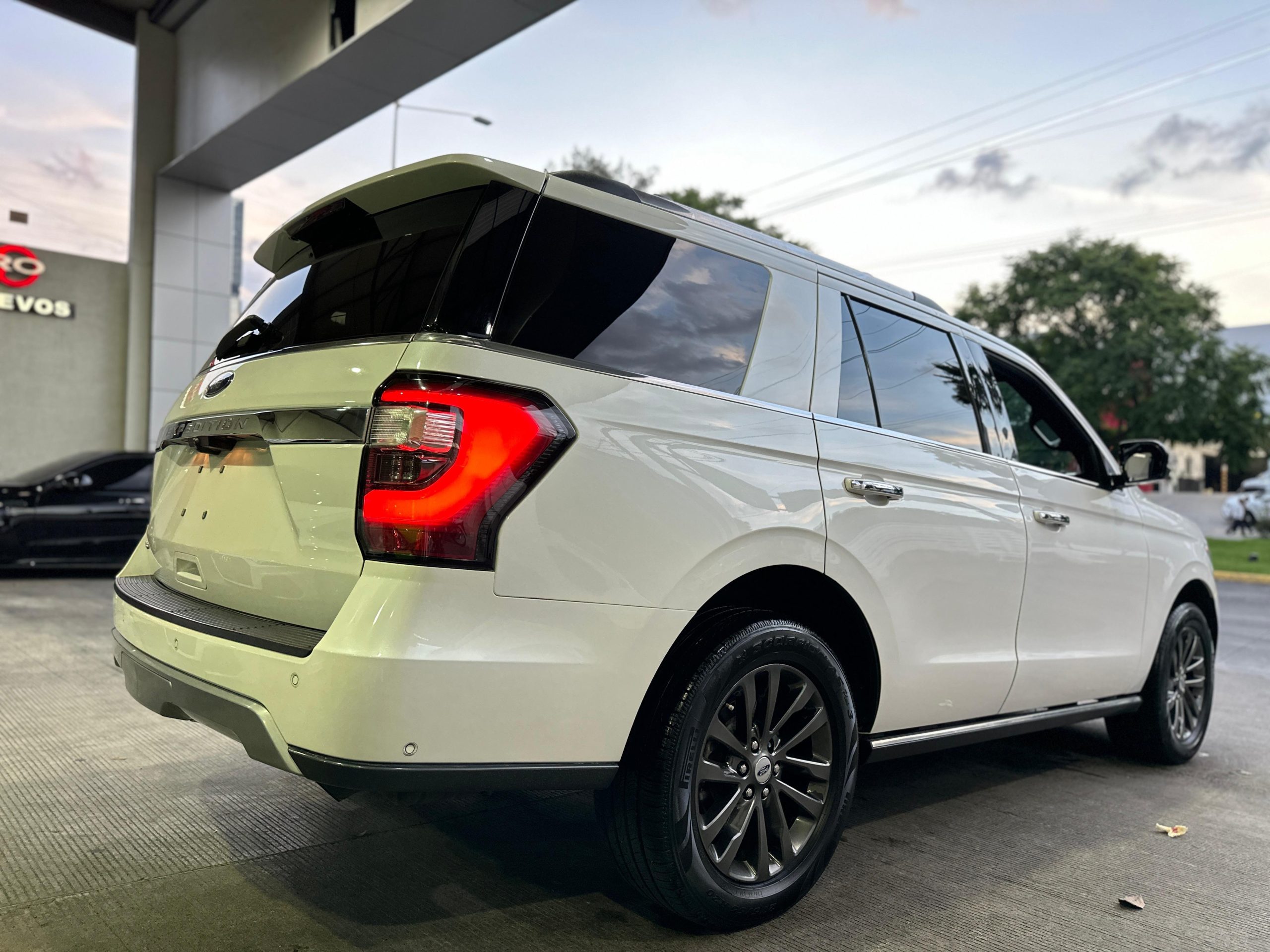 Ford Expedition 2019 LIMITED Automático Blanco