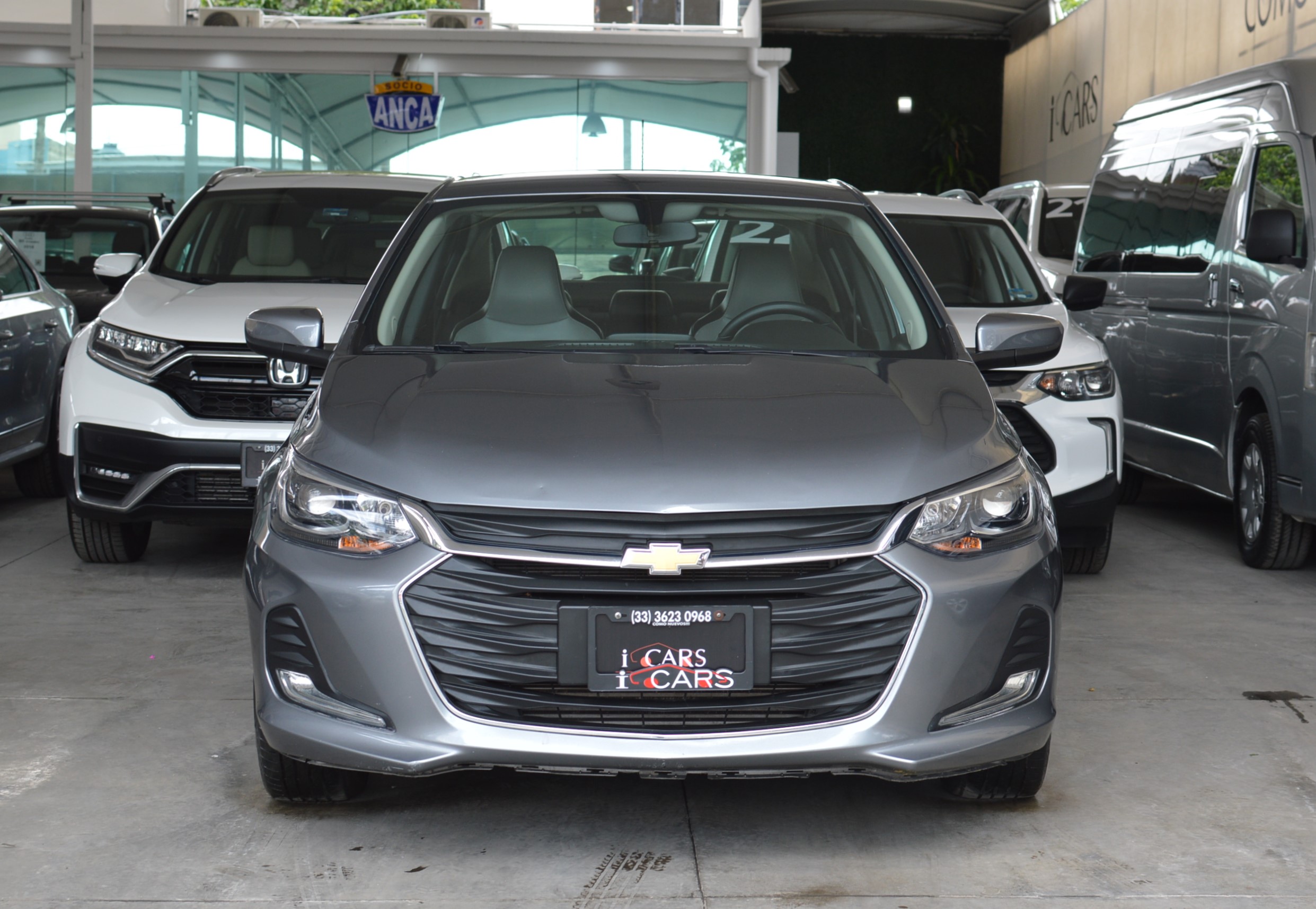 Chevrolet Onix 2021 Premier Automático Plata