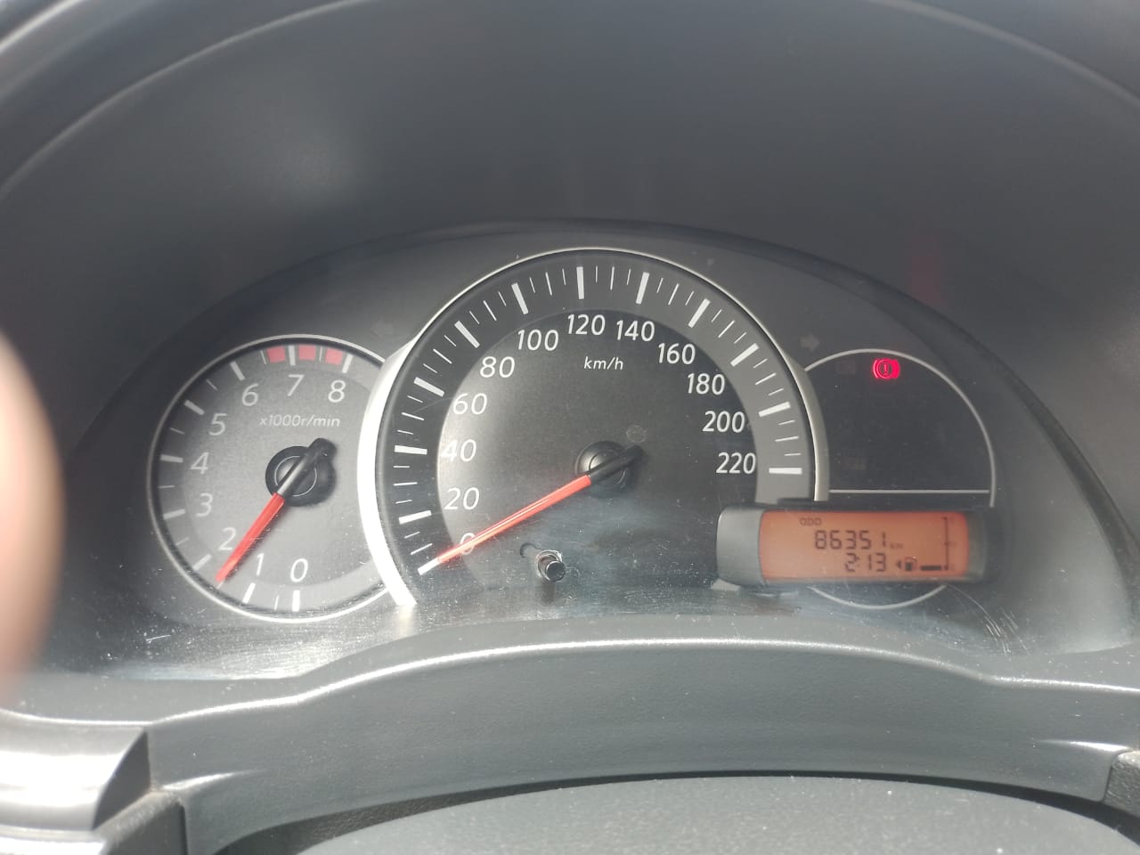 Nissan March 2018 SENCE Automático Plata