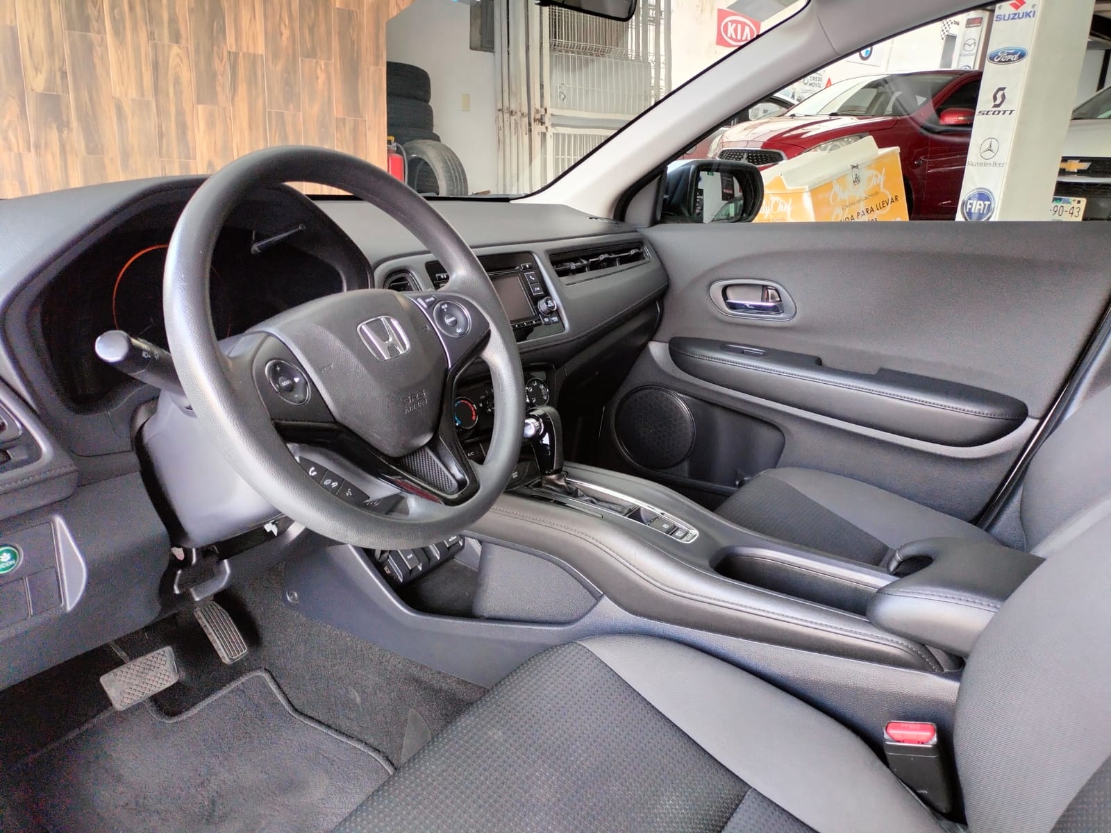 Honda HR-V 2020 Uniq Automático Blanco