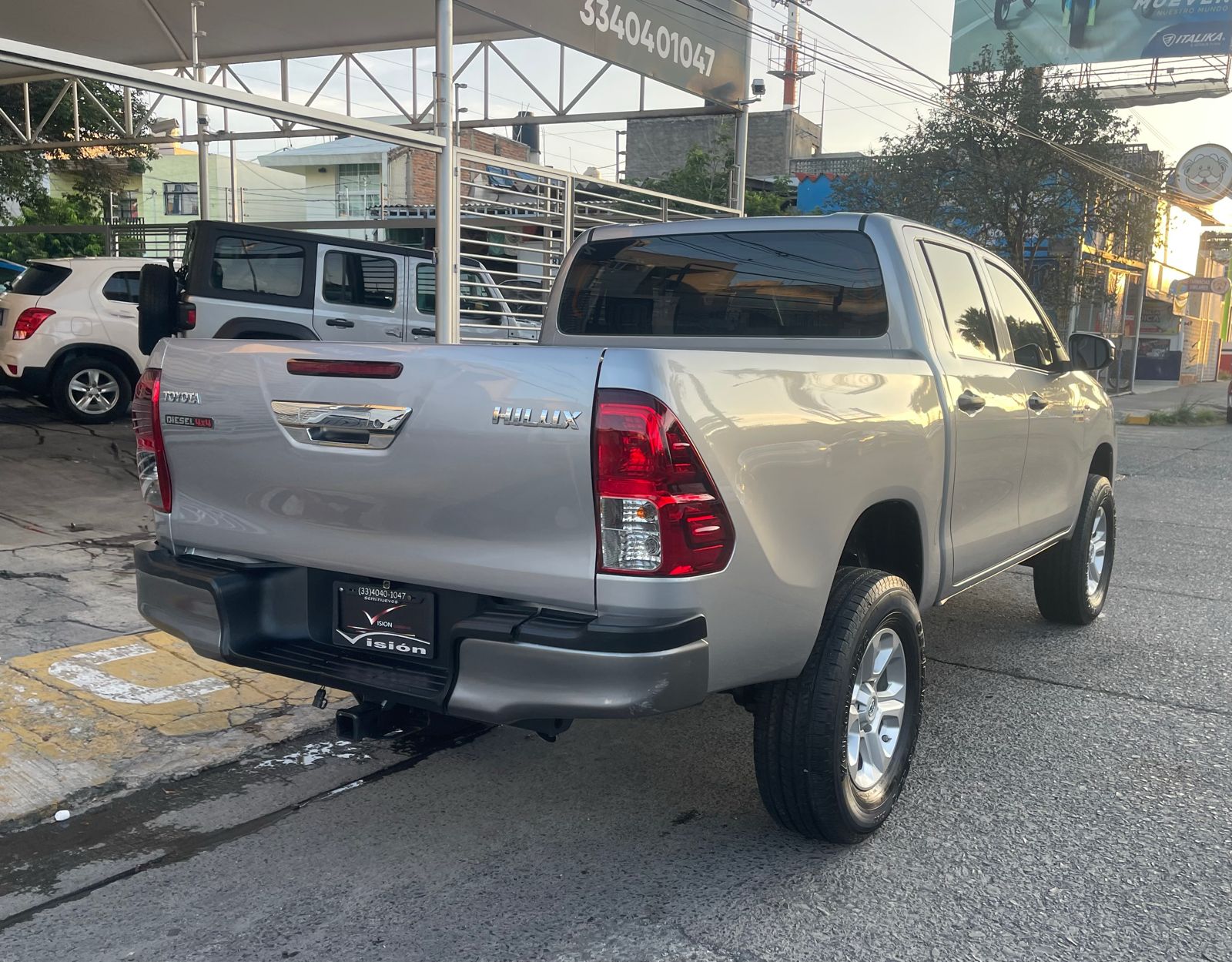 Toyota Hilux 2020 Doble Cabina Manual Plata