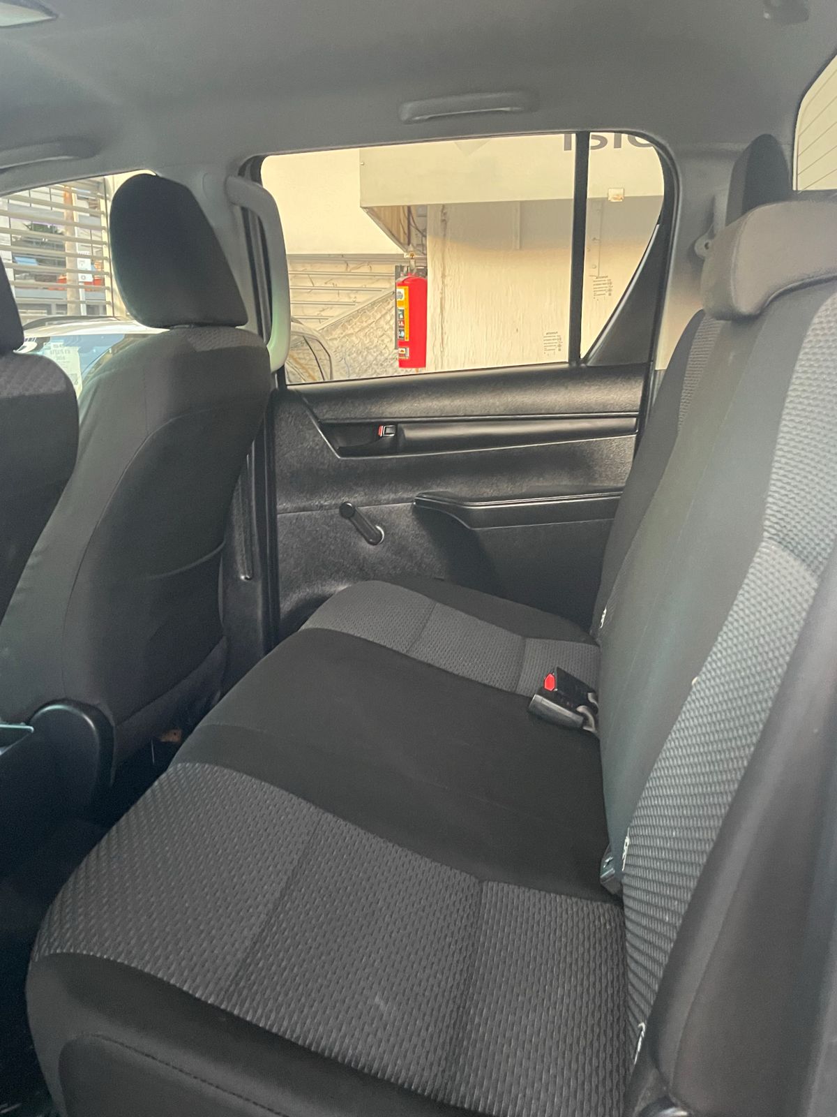 Toyota Hilux 2020 Doble Cabina Manual Plata