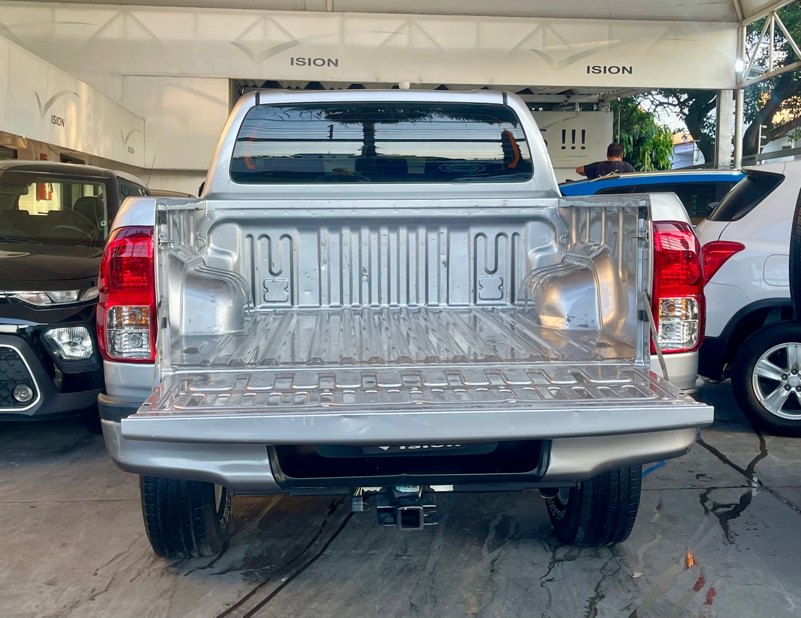 Toyota Hilux 2020 Doble Cabina Manual Plata