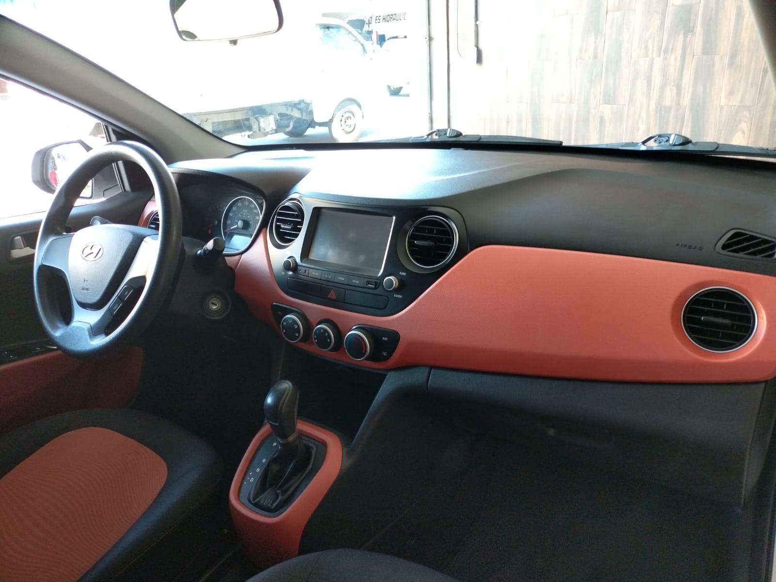 Hyundai i10 2019 Gls Automático Blanco