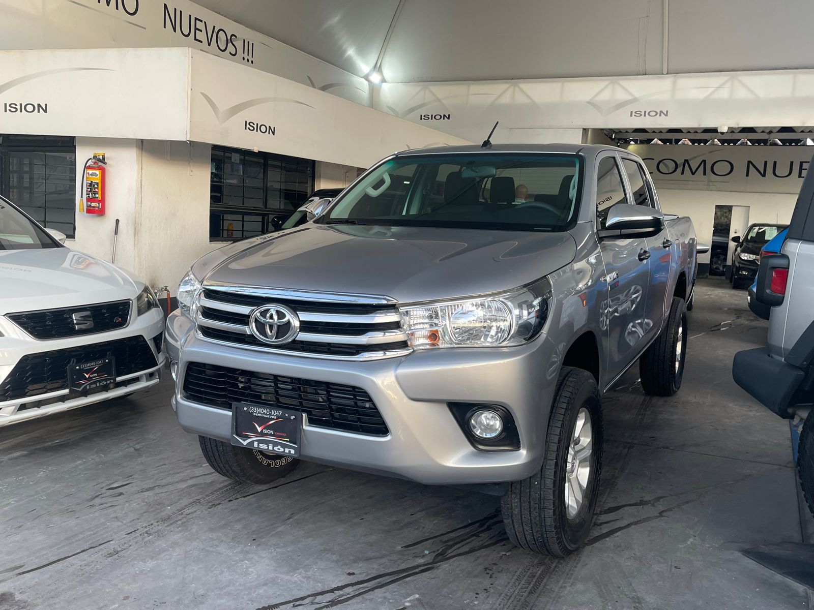 Toyota Hilux 2020 Doble Cabina Manual Plata