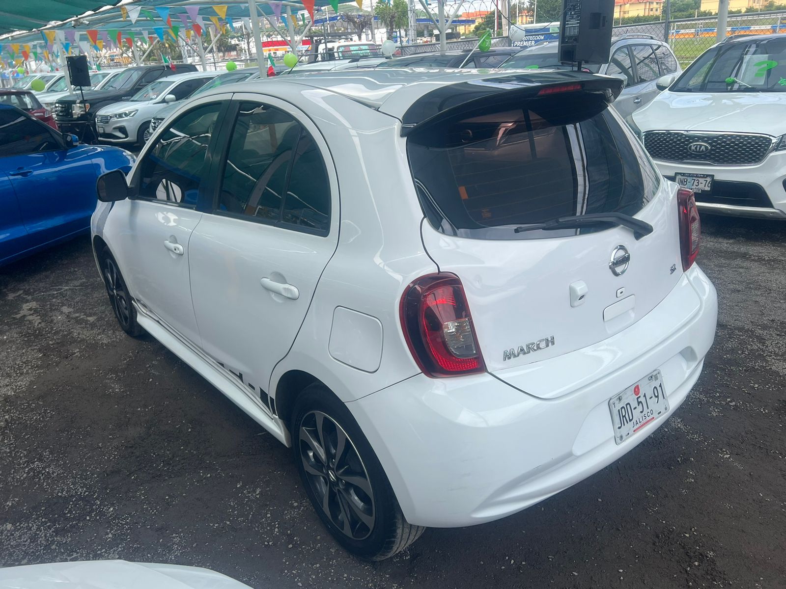 Nissan March 2018 SR Manual Blanco