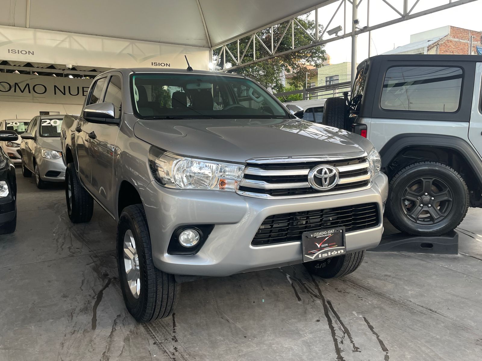 Toyota Hilux 2020 Doble Cabina Manual Plata